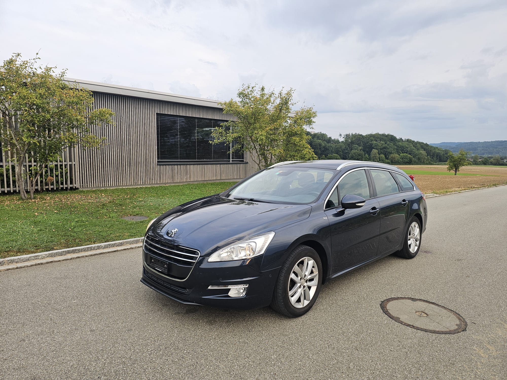 Car photo