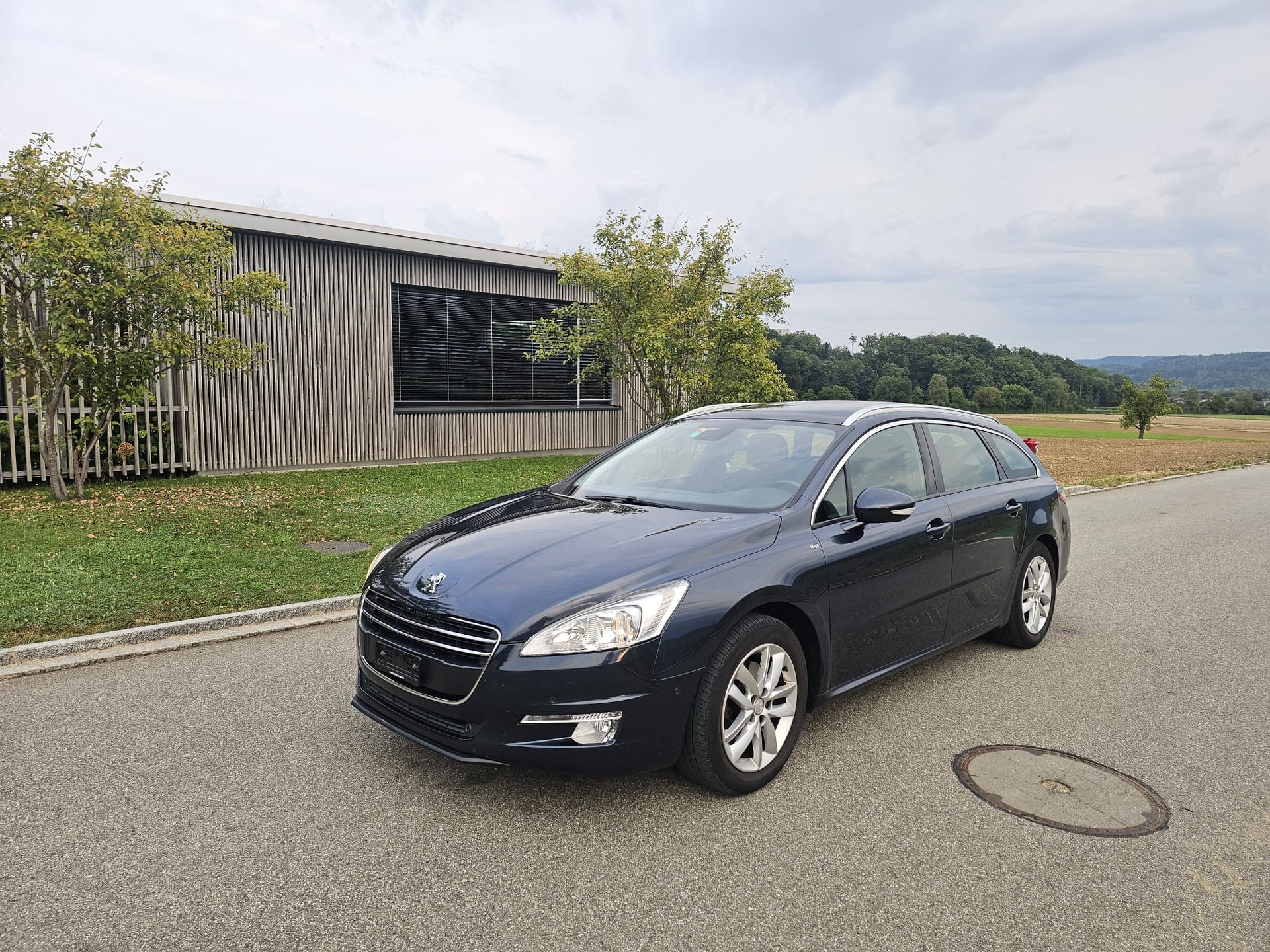 PEUGEOT 508 SW 1.6 16V T Active-image-0