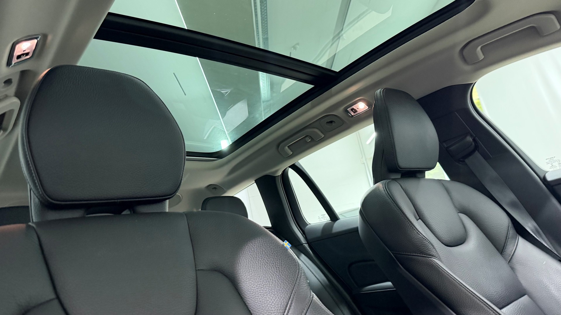 VOLVO V60 2.0 D4 Momentum-image-14