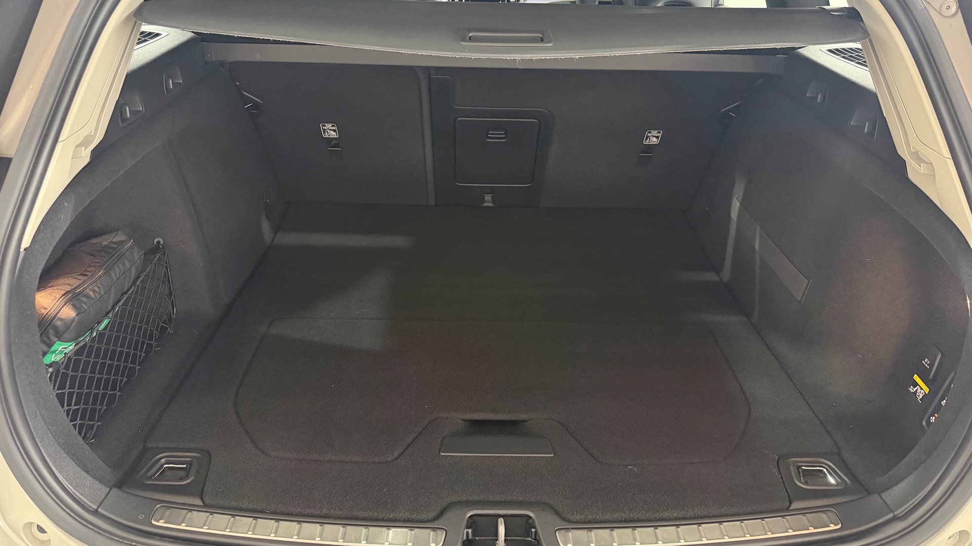 VOLVO V60 2.0 D4 Momentum-image-12