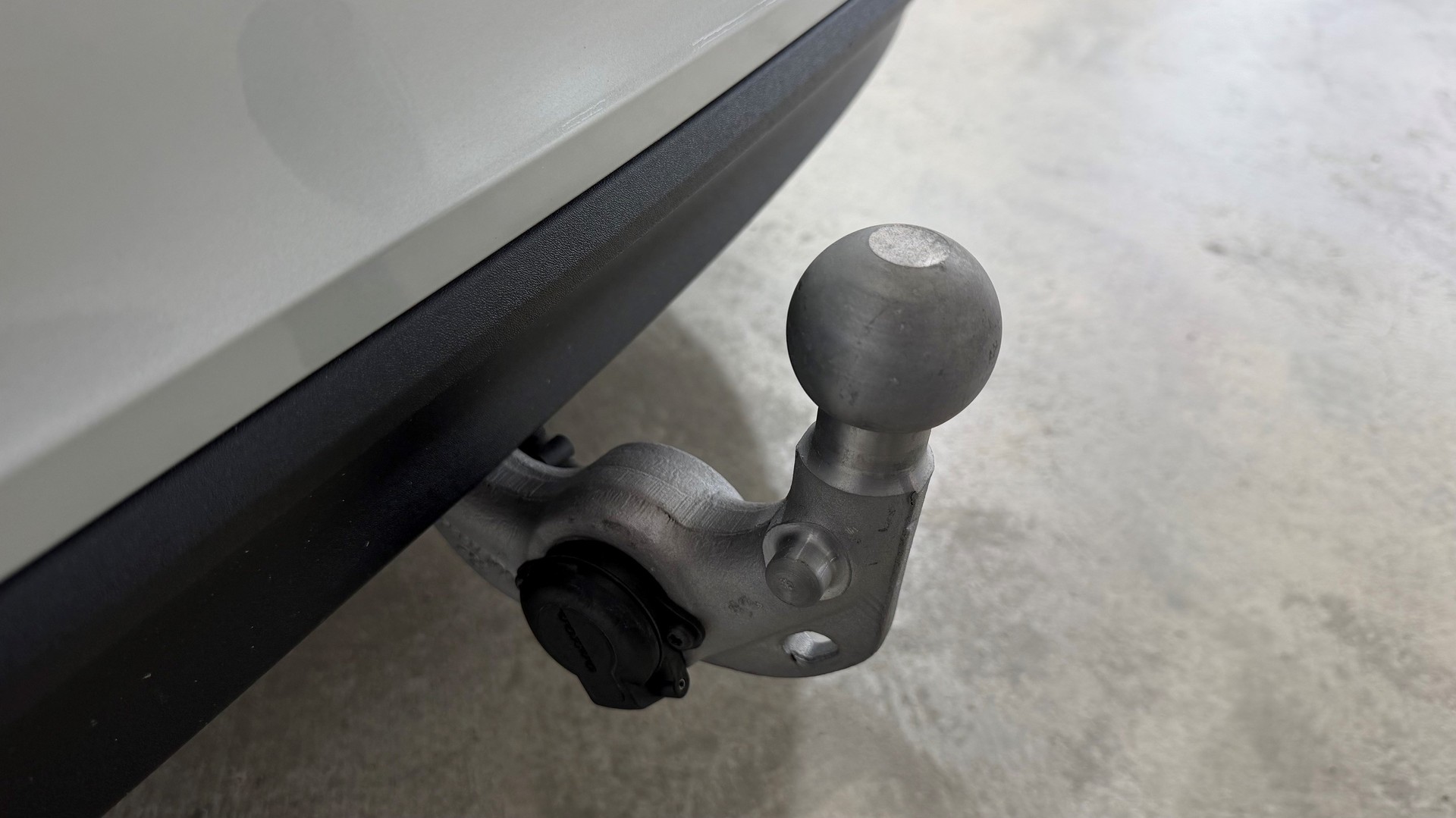 VOLVO V60 2.0 D4 Momentum-image-13