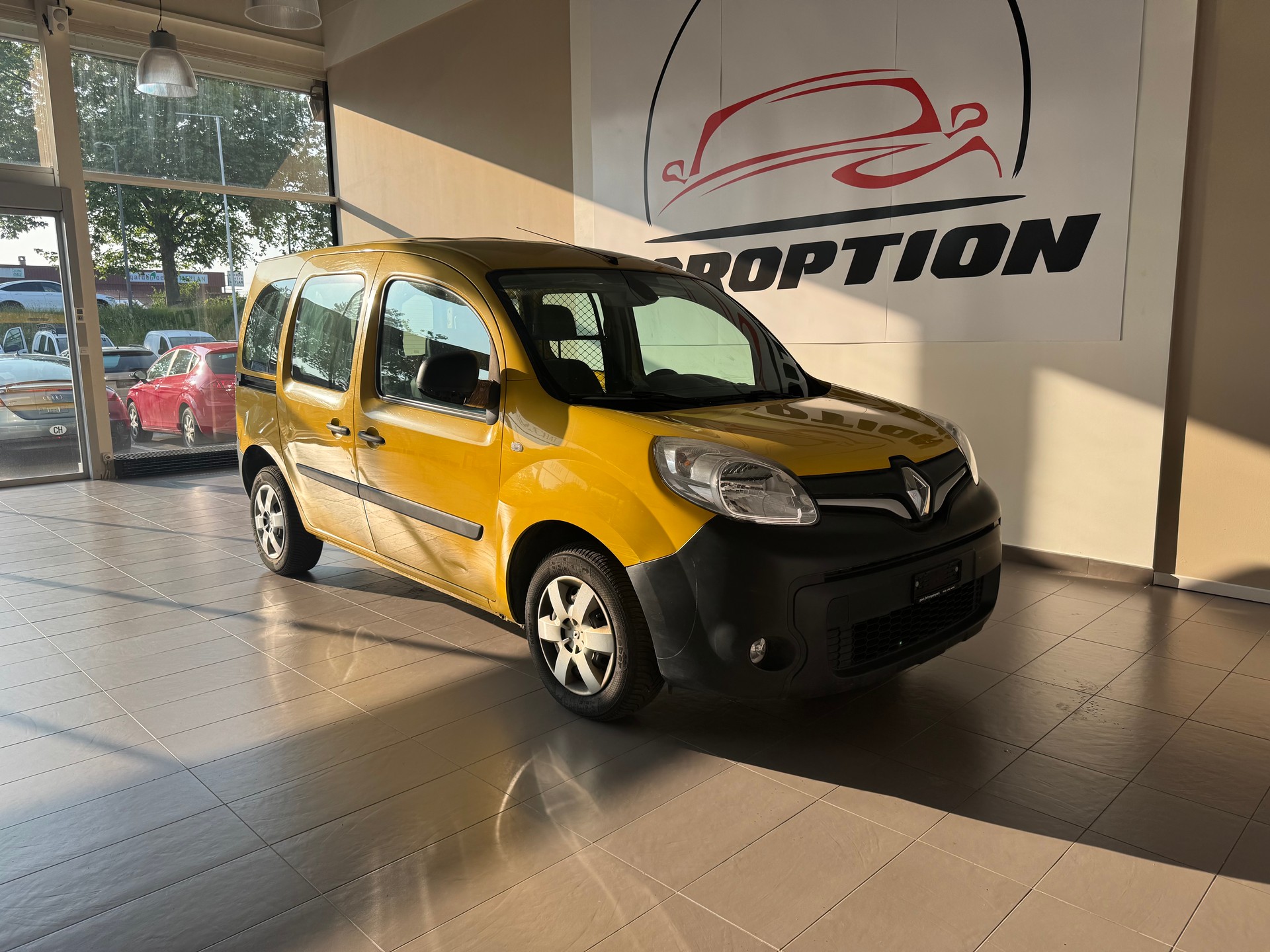 RENAULT Kangoo Medium TCe 115 Business A-image-7
