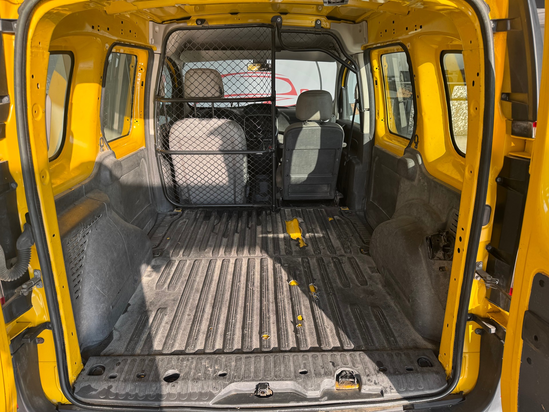 RENAULT Kangoo Medium TCe 115 Business A-image-14