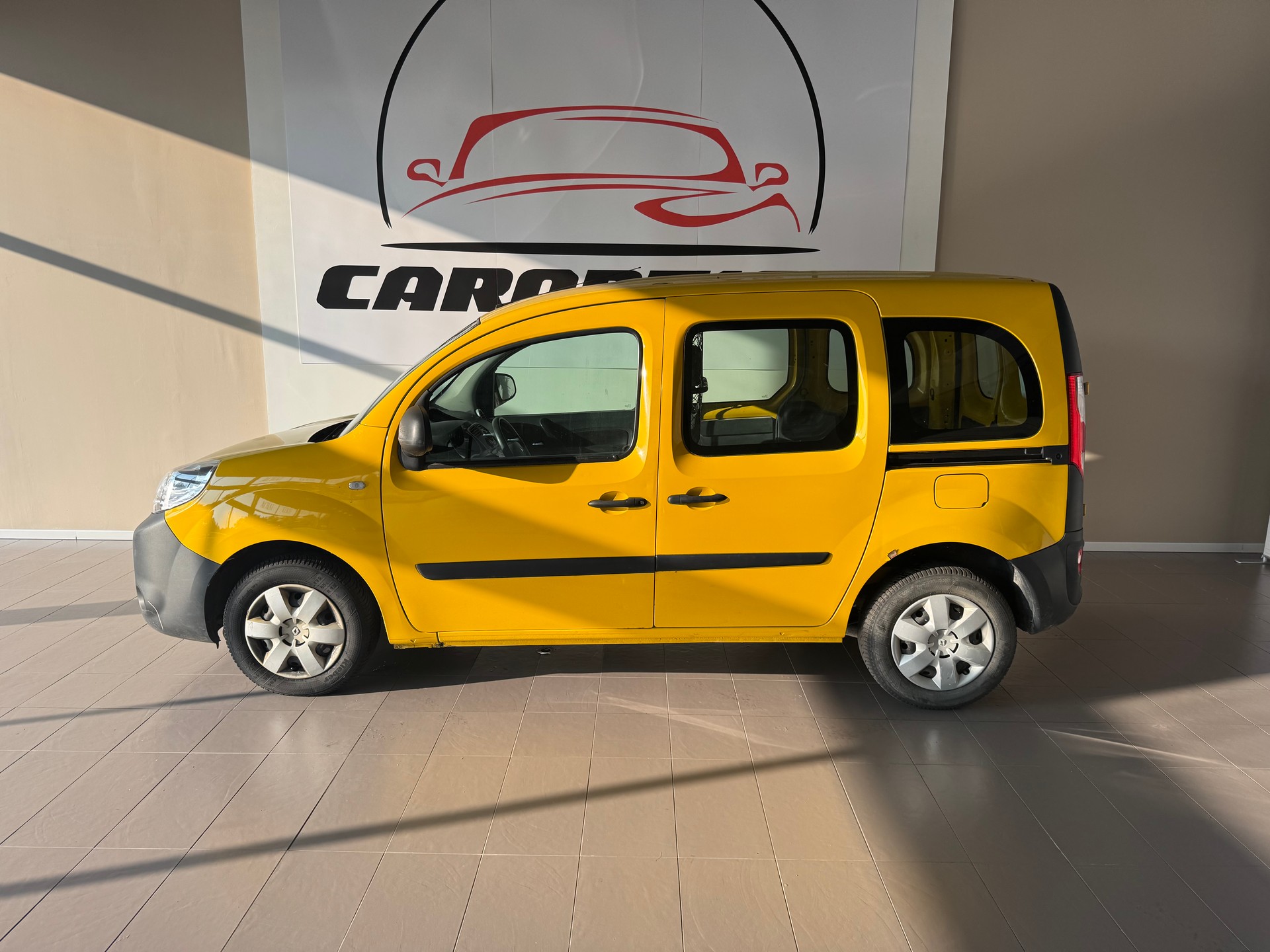 RENAULT Kangoo Medium TCe 115 Business A-showroom-element-1