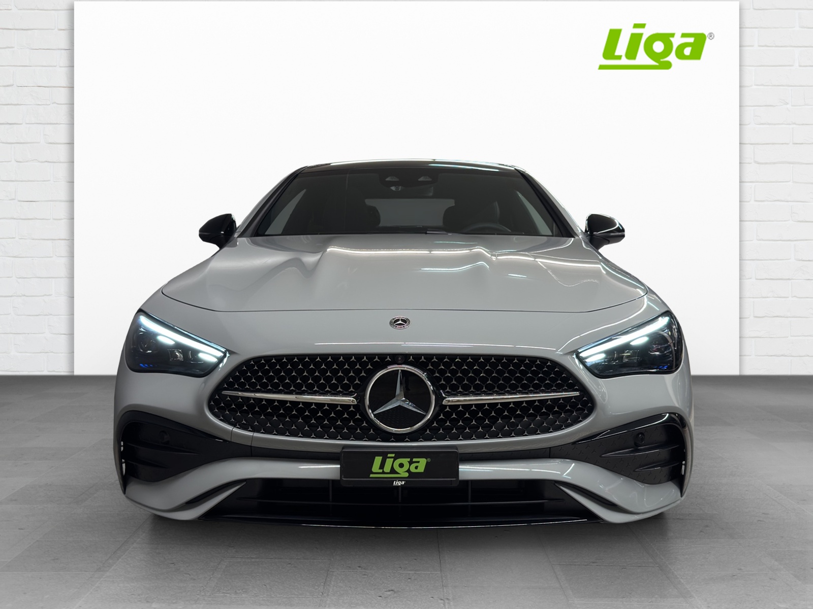 MERCEDES-BENZ CLE 300 AMG Line 4Matic Coupé-image-2