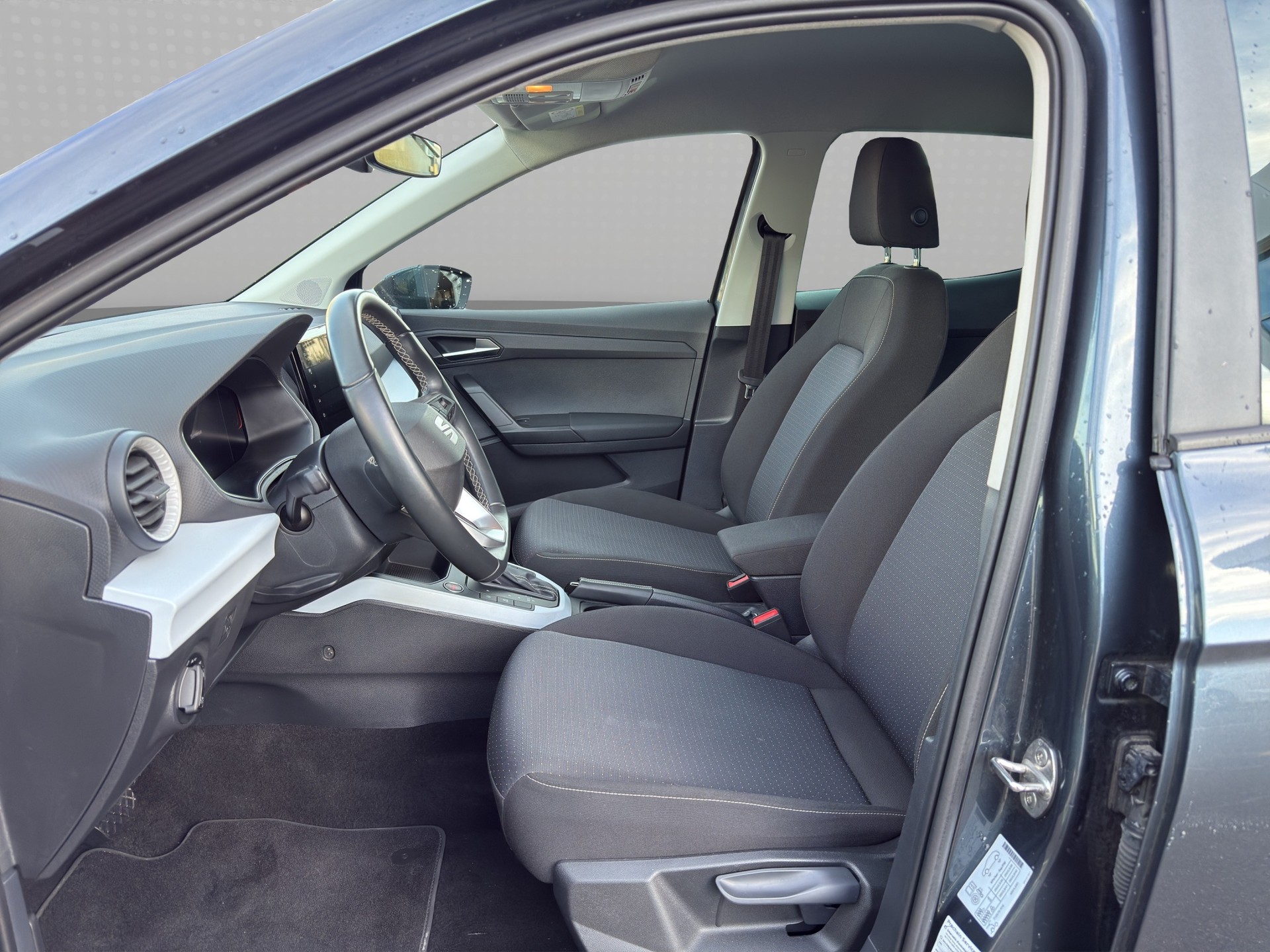 SEAT Arona 1.0 TSI Eco Style DSG-image-8