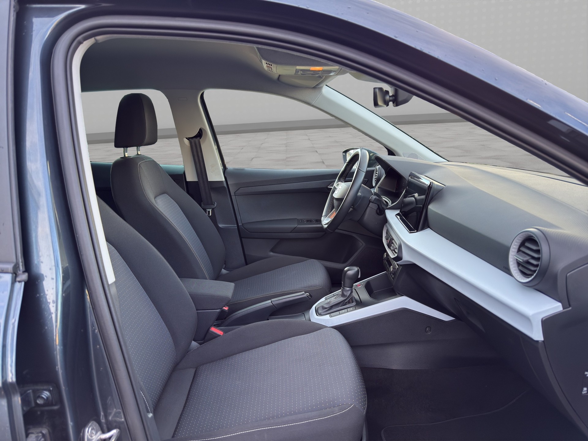 SEAT Arona 1.0 TSI Eco Style DSG-image-17