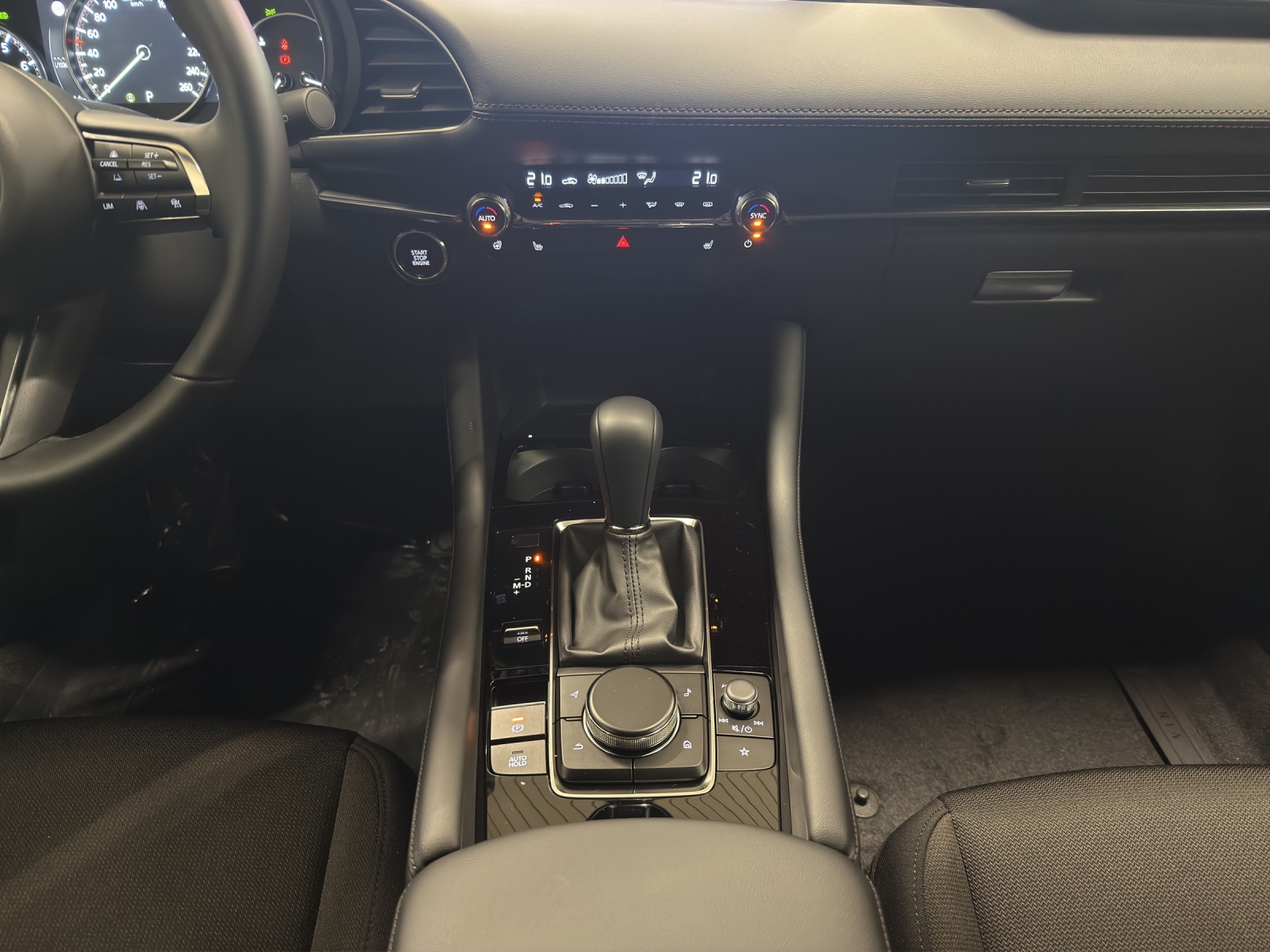 MAZDA 3 Hatchback 2.0 186 Exclusive-Line-image-13