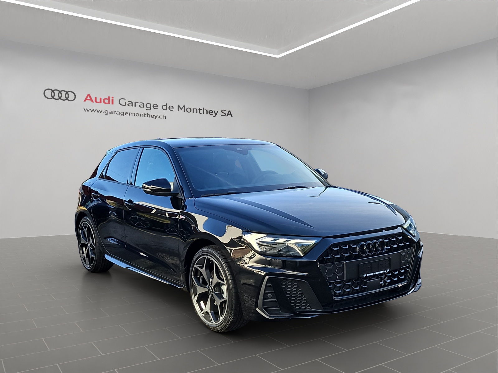 AUDI A1 Sportback 35 TFSI S Line S-tronic-image-2