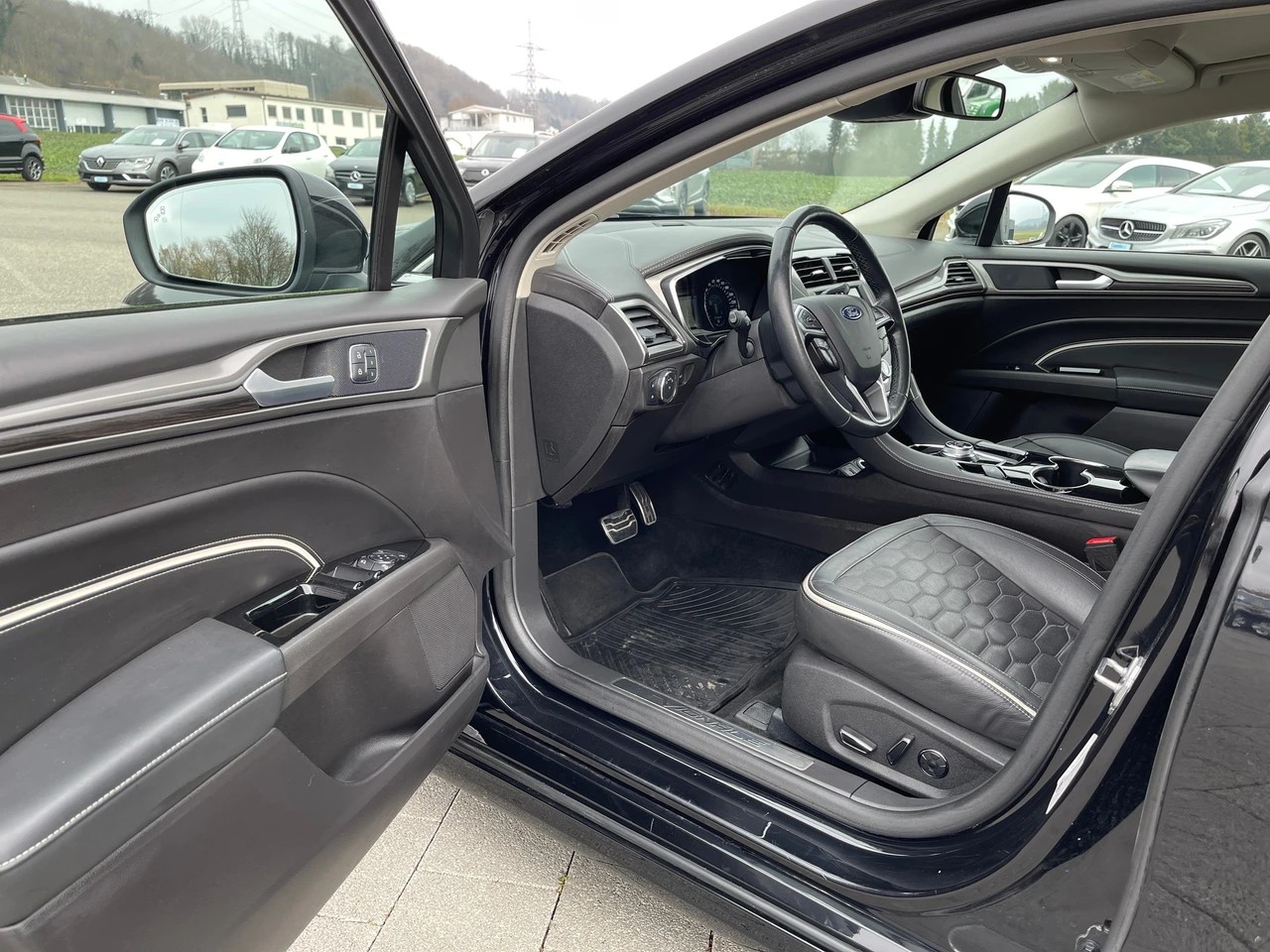 FORD Mondeo 2.0TDCi AWD Vignale Automatik-image-6
