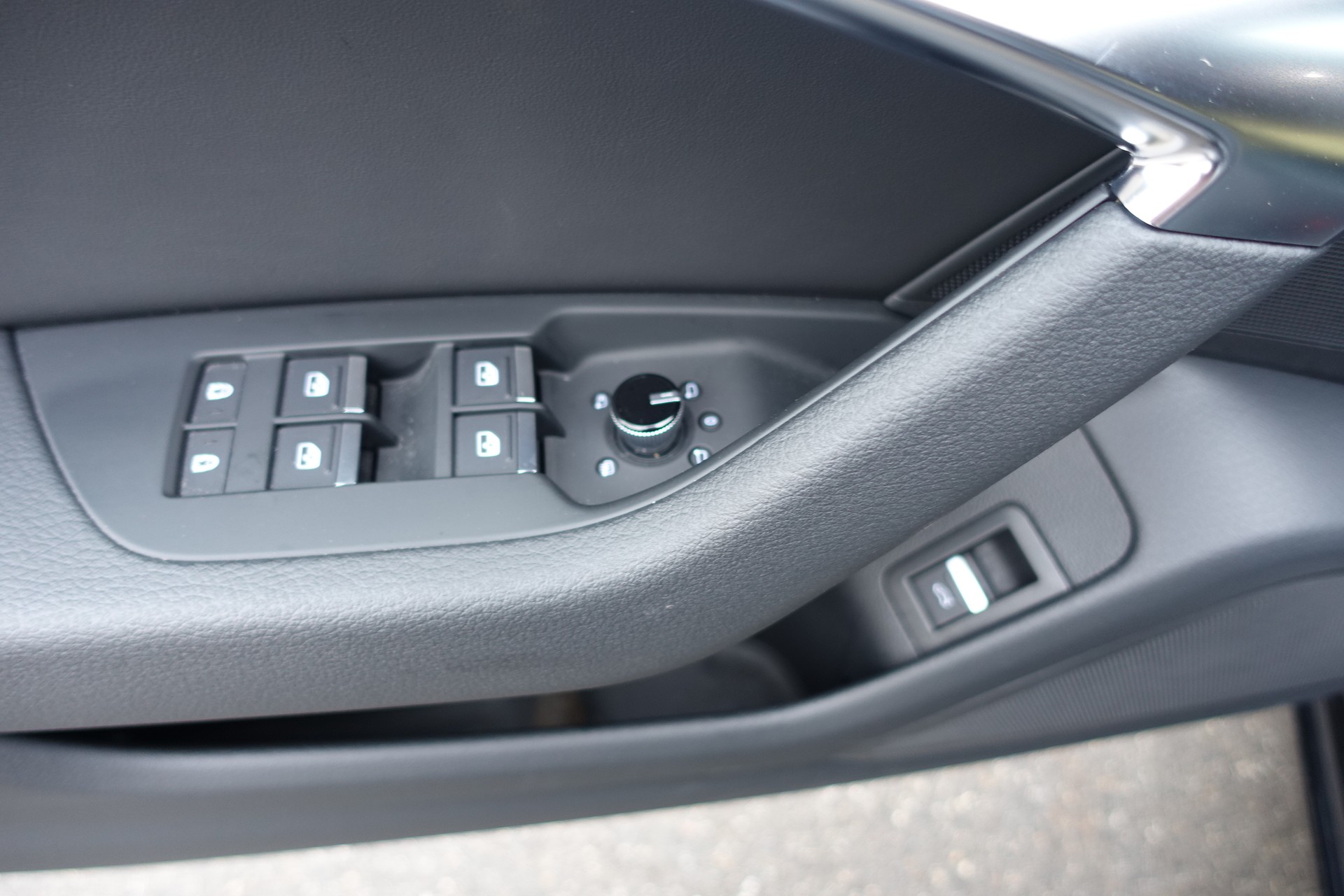AUDI A6 45 TFSI S line S-tronic quattro-image-15
