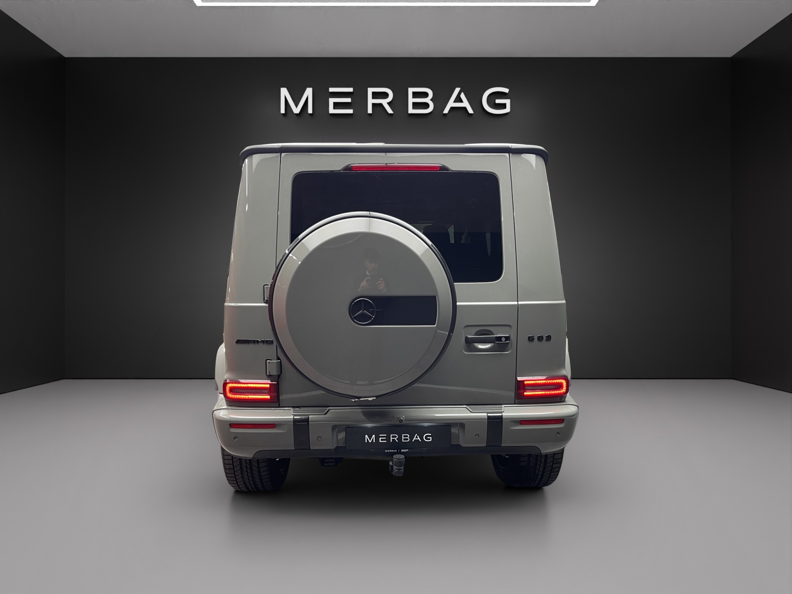 MERCEDES-BENZ G 63 AMG 9G-Tronic-image-4
