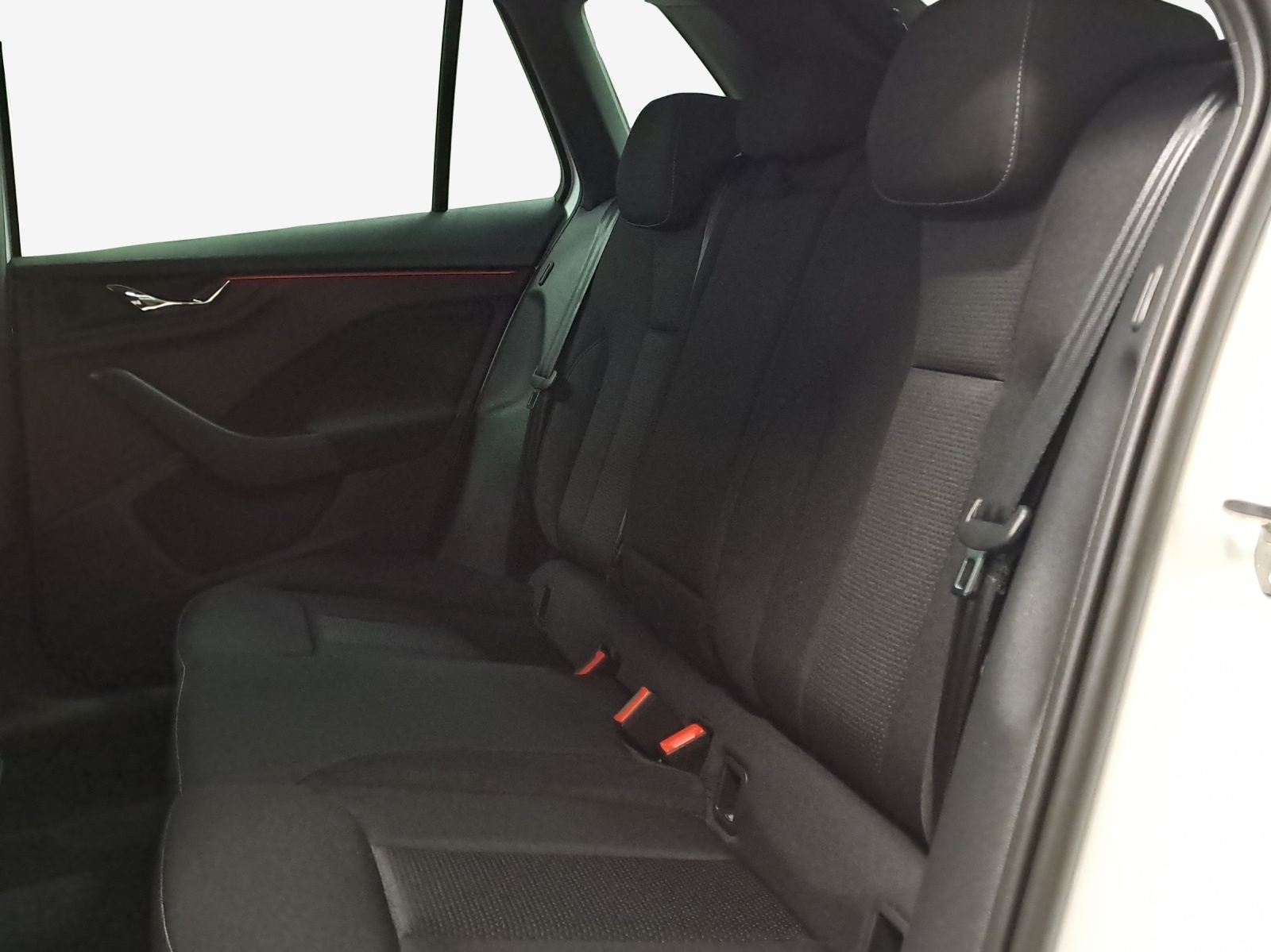 SKODA Kamiq 1.5 TSI Dynamic DSG-image-11