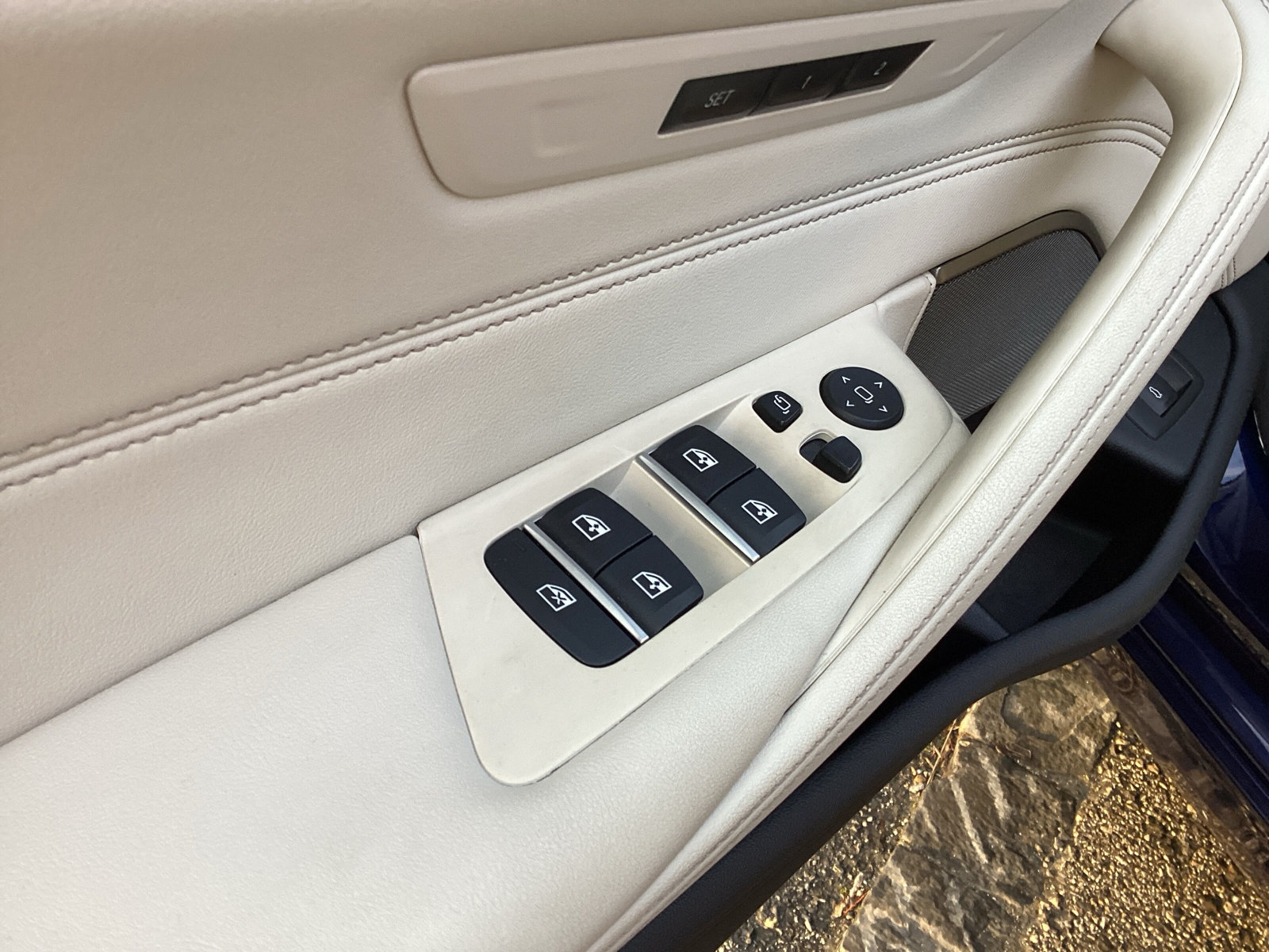 BMW 520d xDrive 48V M Sport Steptronic-image-16