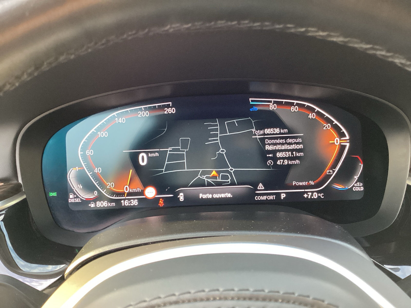 BMW 520d xDrive 48V M Sport Steptronic-image-13
