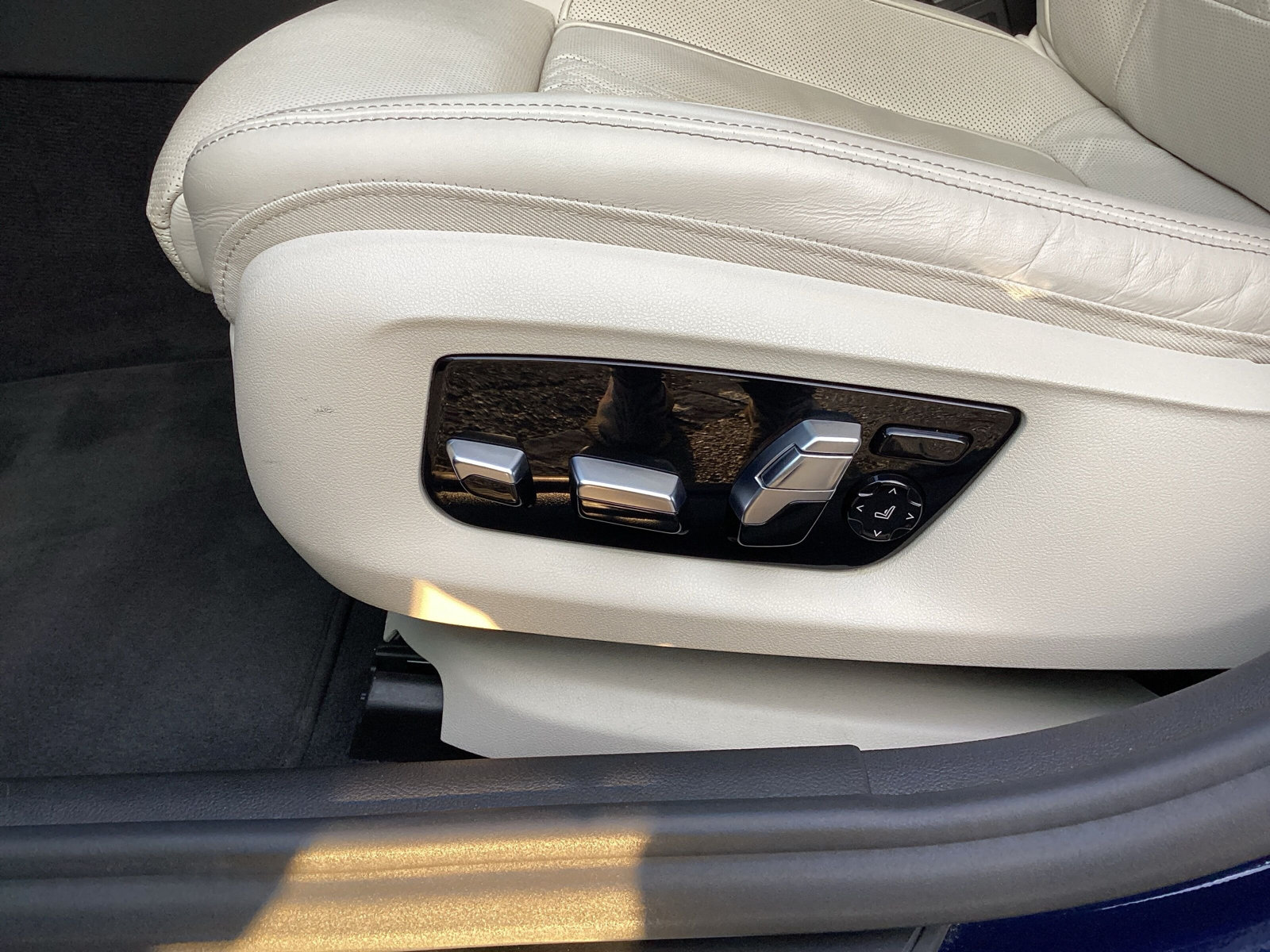 BMW 520d xDrive 48V M Sport Steptronic-image-18