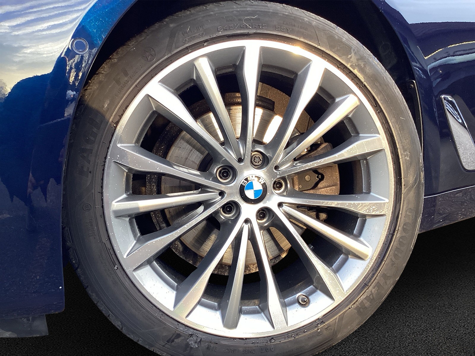 BMW 520d xDrive 48V M Sport Steptronic-image-8