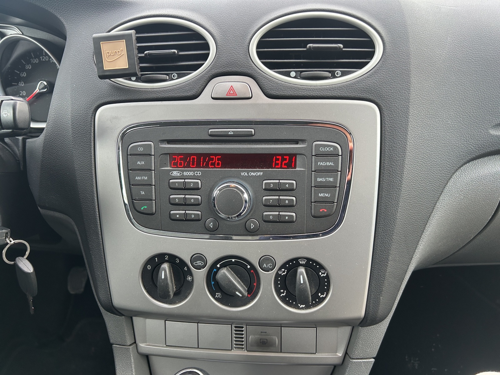 FORD Focus 1.6i Carving-image-11