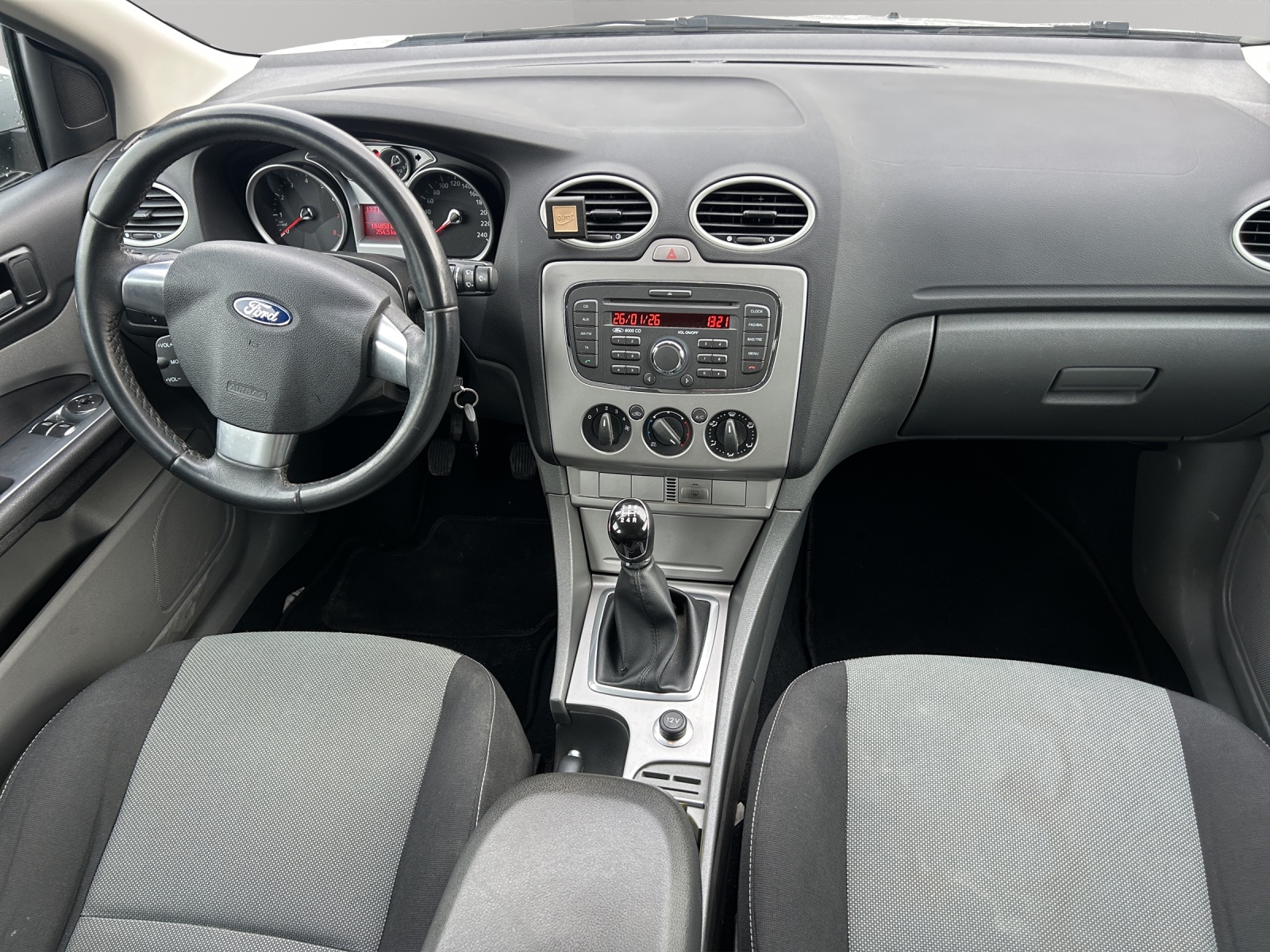 FORD Focus 1.6i Carving-image-10
