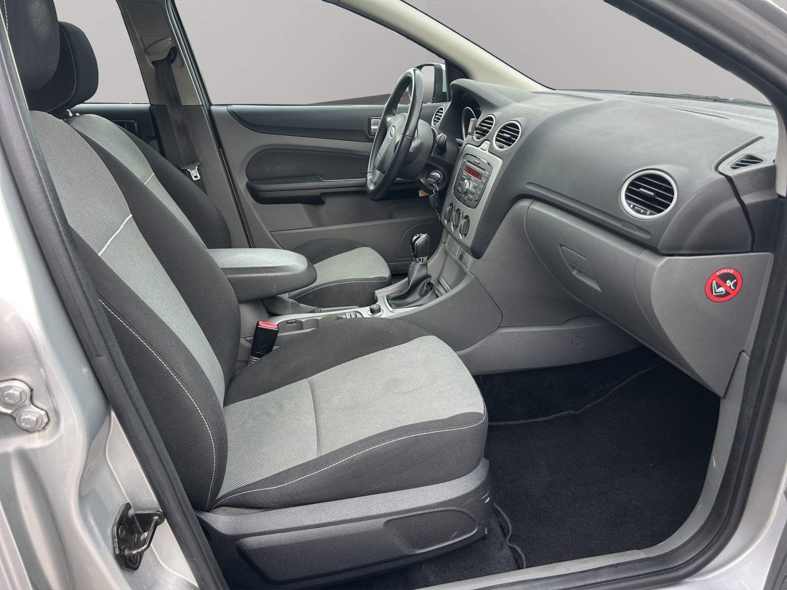 FORD Focus 1.6i Carving-image-9