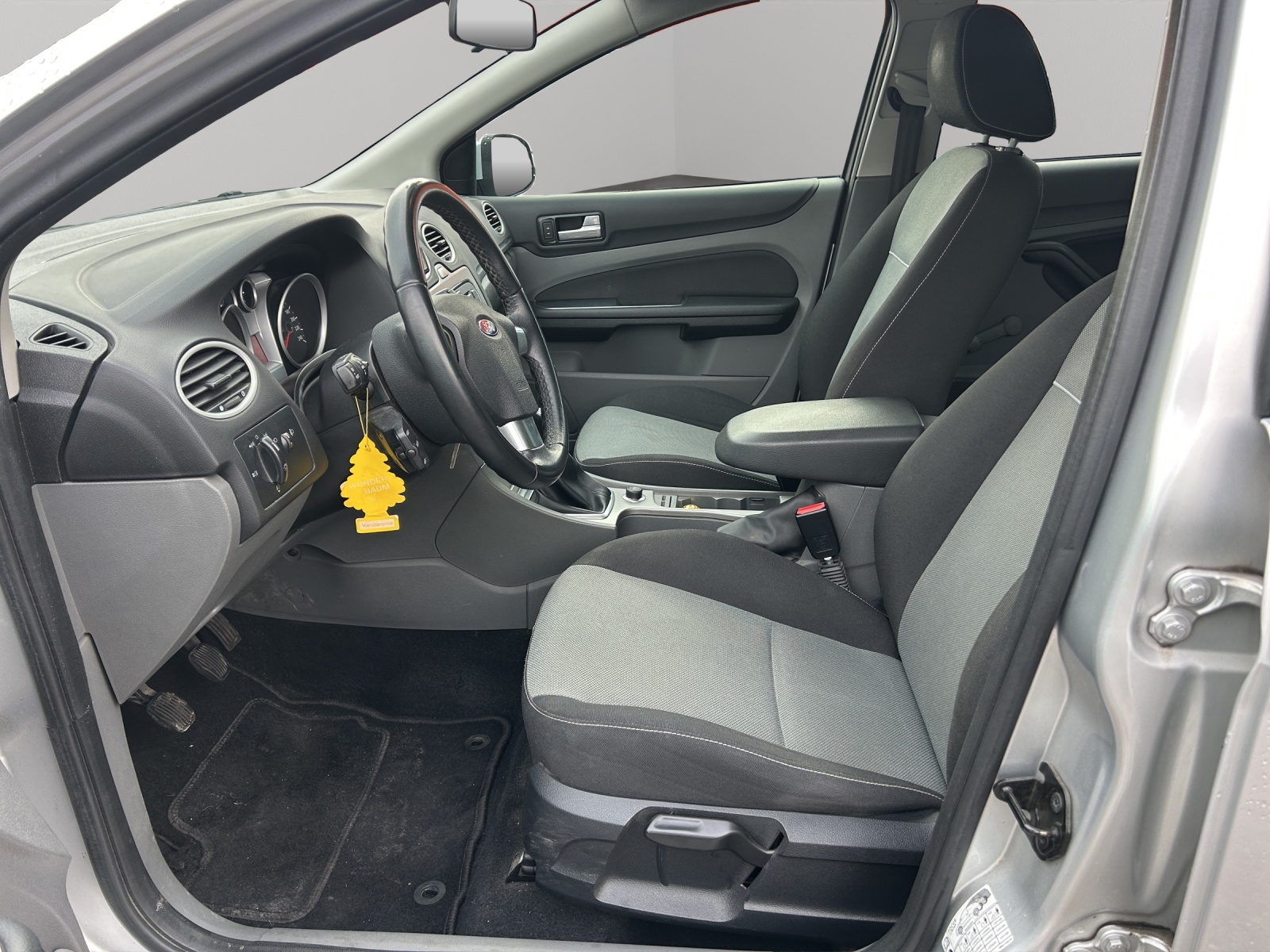 FORD Focus 1.6i Carving-image-8