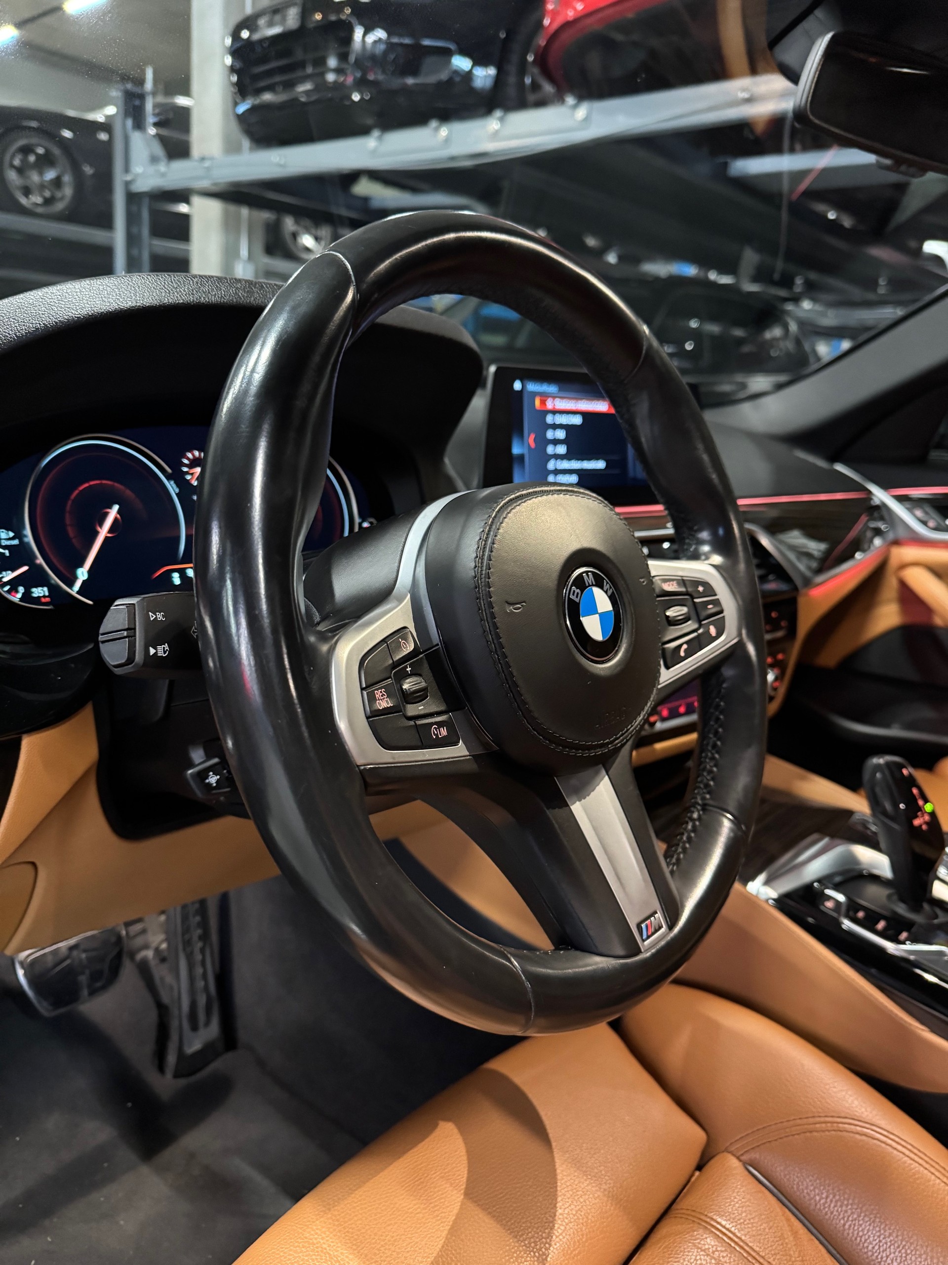 BMW 520d xDrive Steptronic M-Sport-image-8