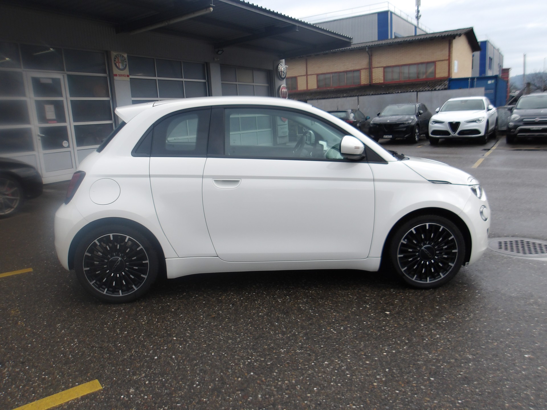 FIAT 500 3+1 electric 87 kW Icon-image-6