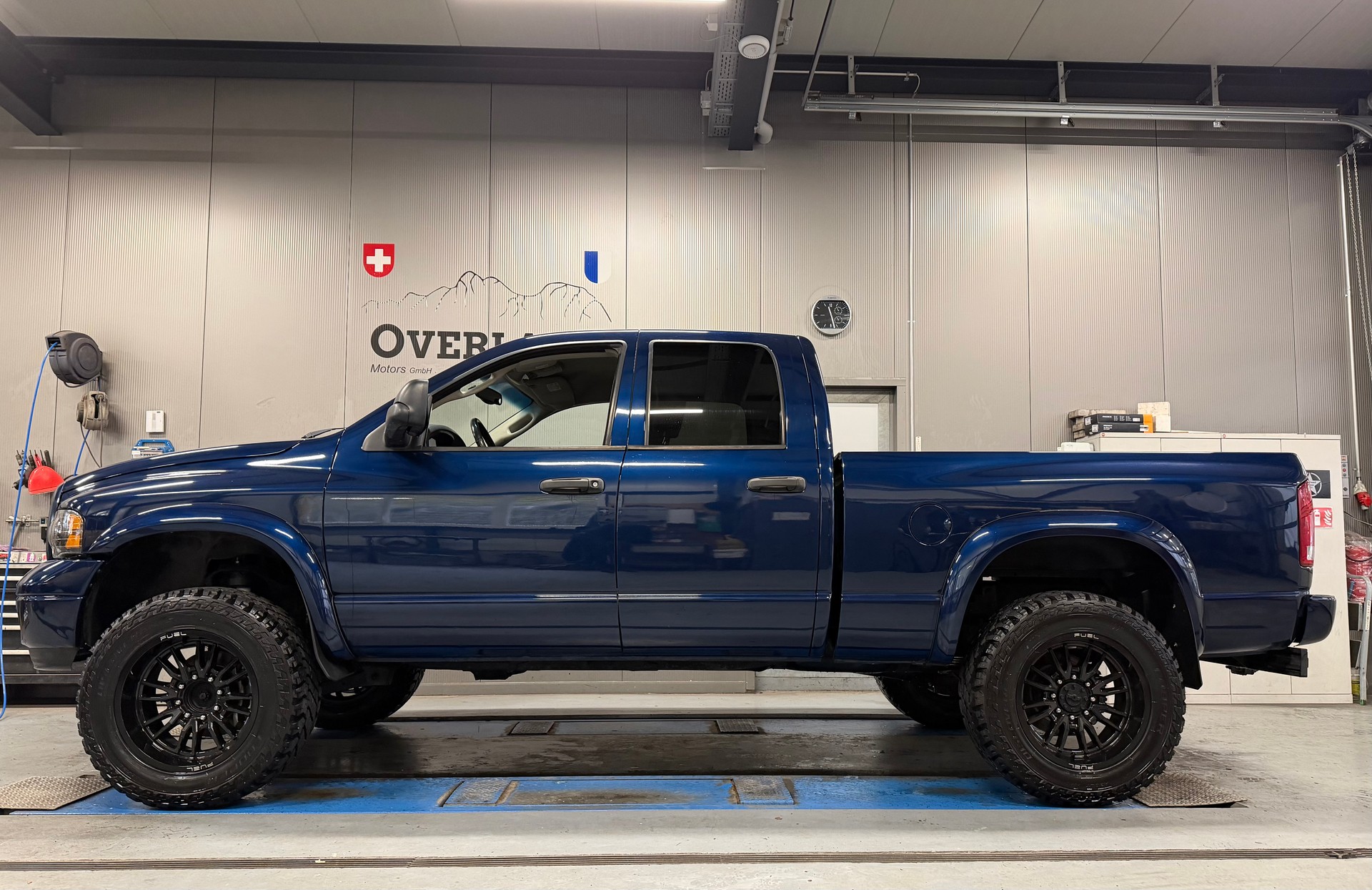DODGE 2500 CUMMINS DIESEL-image-1