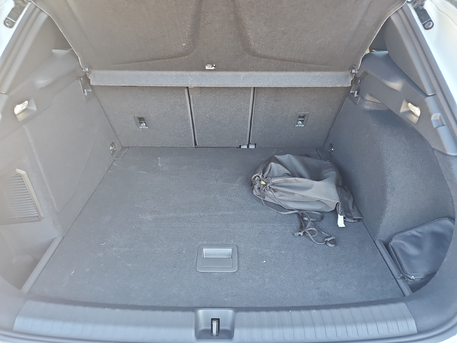 CUPRA Terramar 1.5 eHybrid DSG VZ-image-13