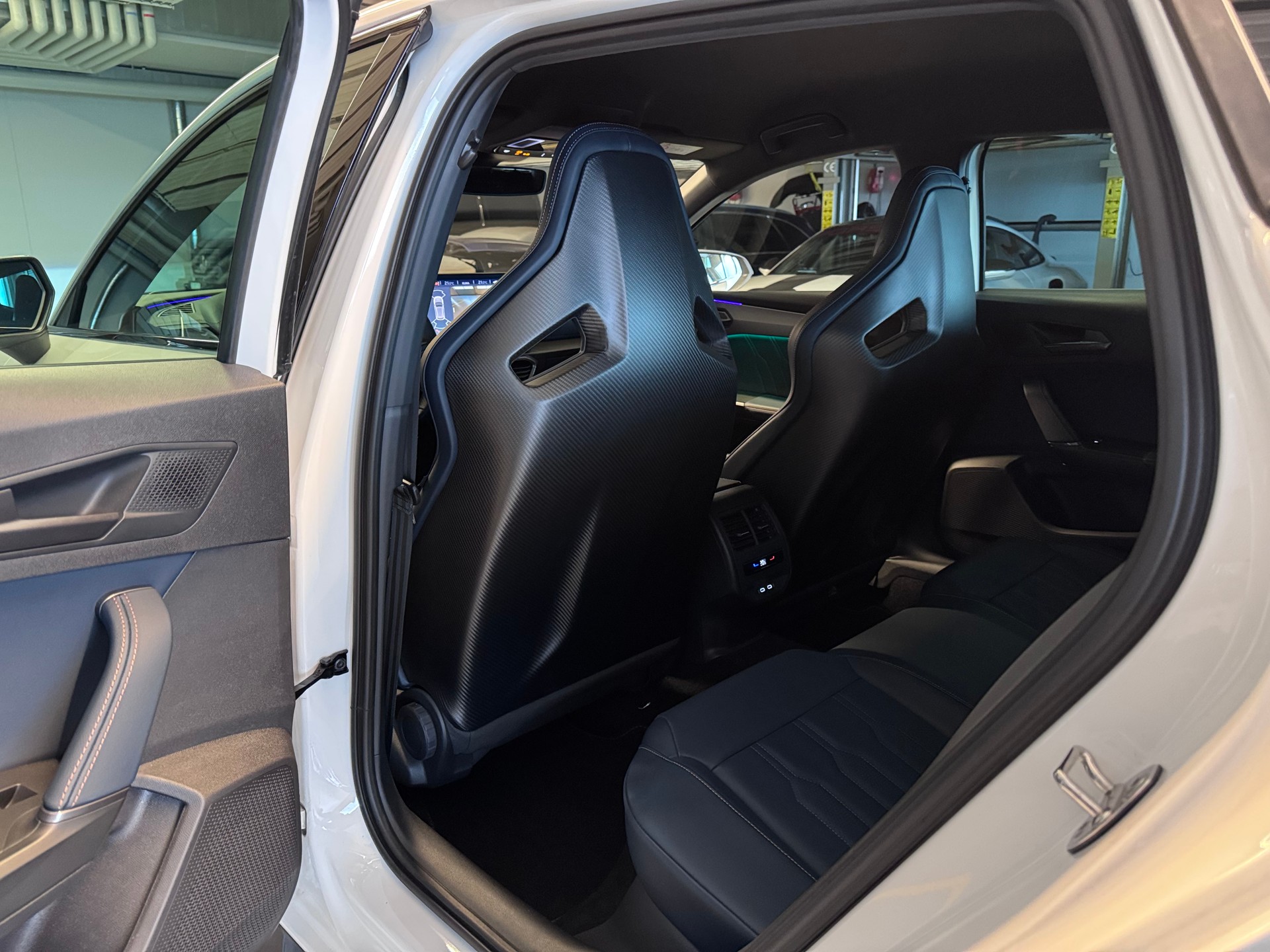 CUPRA LEON VZ 2.0 TSI DSG-image-9