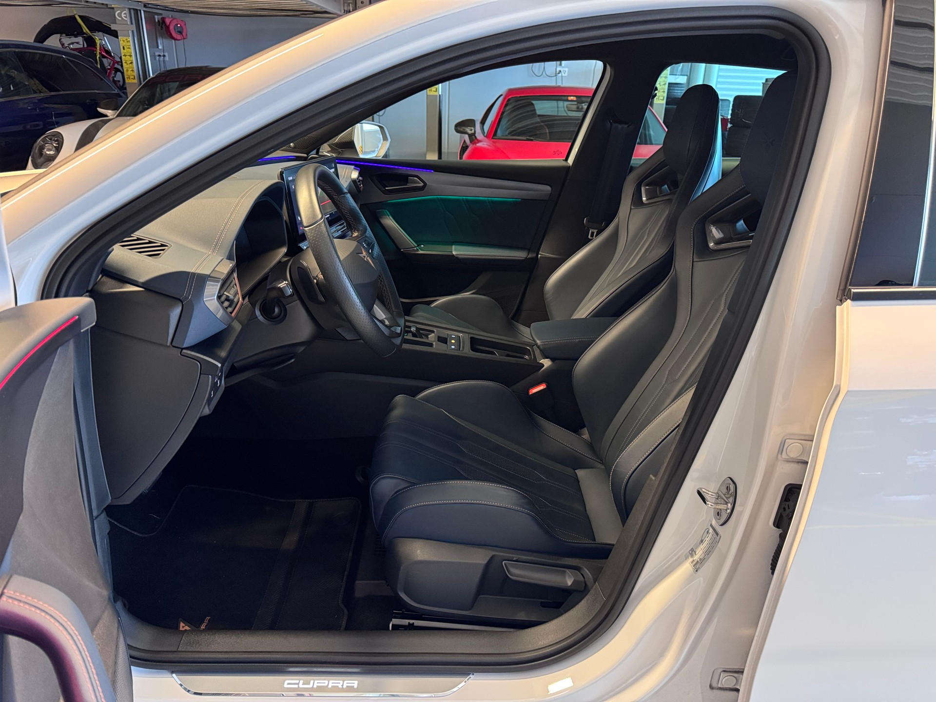 CUPRA LEON VZ 2.0 TSI DSG-image-7