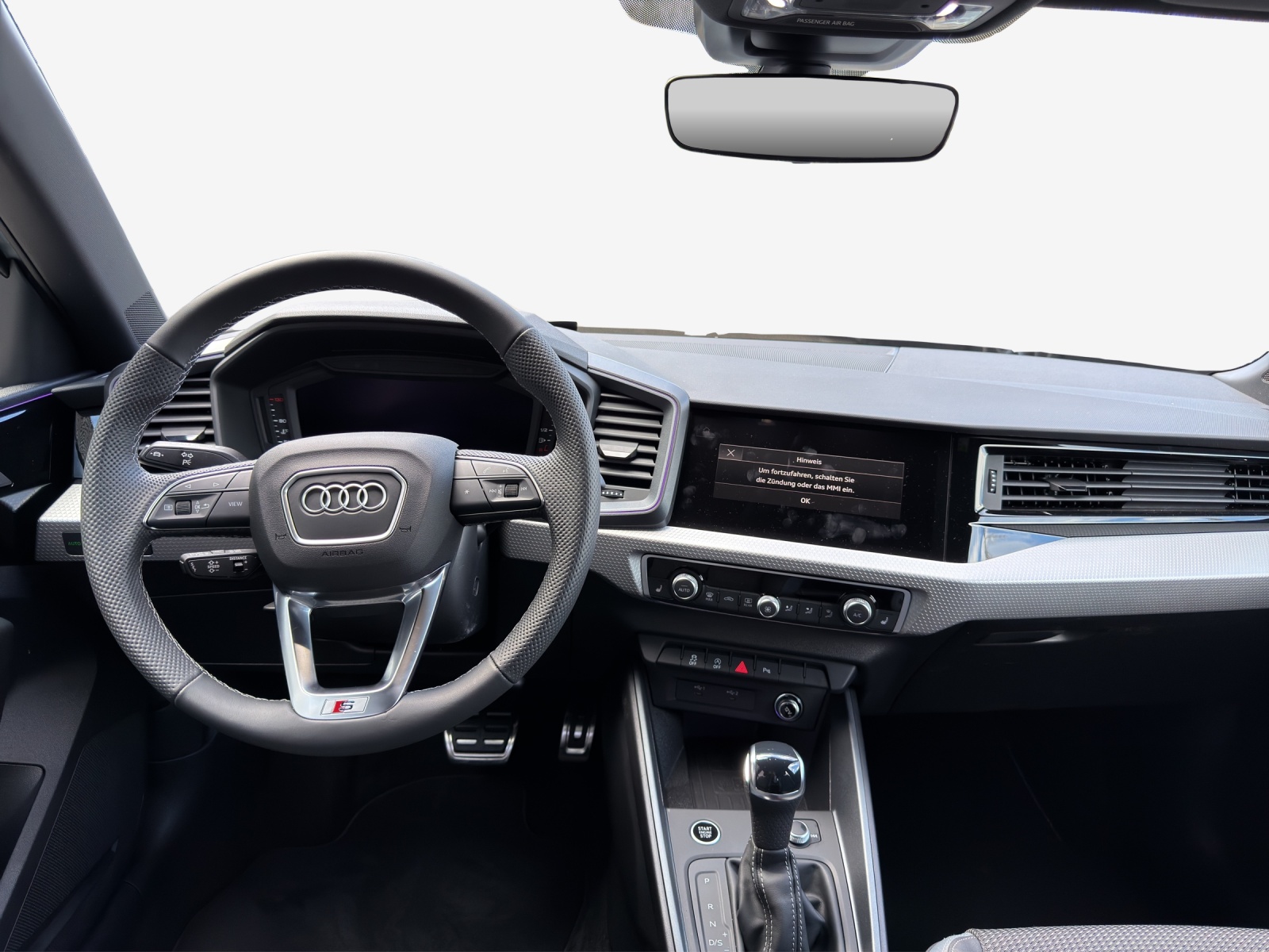 AUDI A1 Sportback 35 TFSI S Line S-tronic-image-8