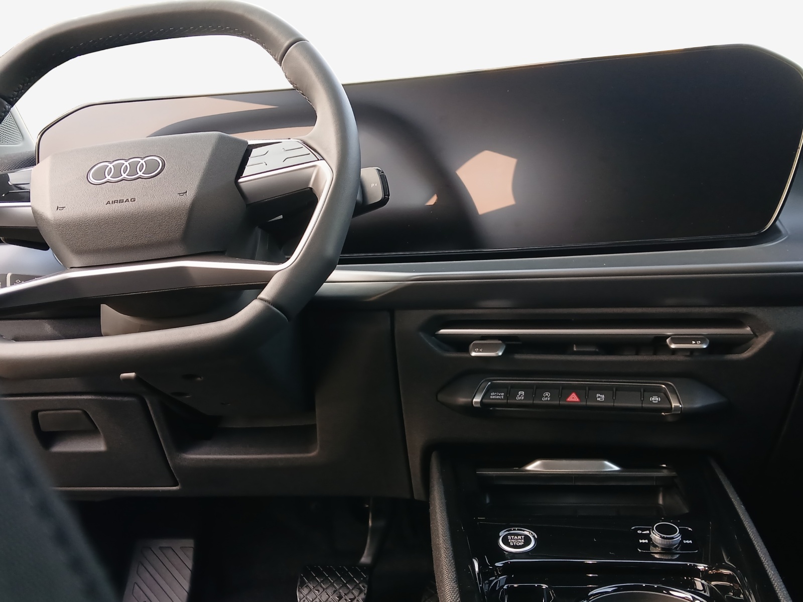 AUDI Q3 SUV 110 kW TFSI S tronic-image-8