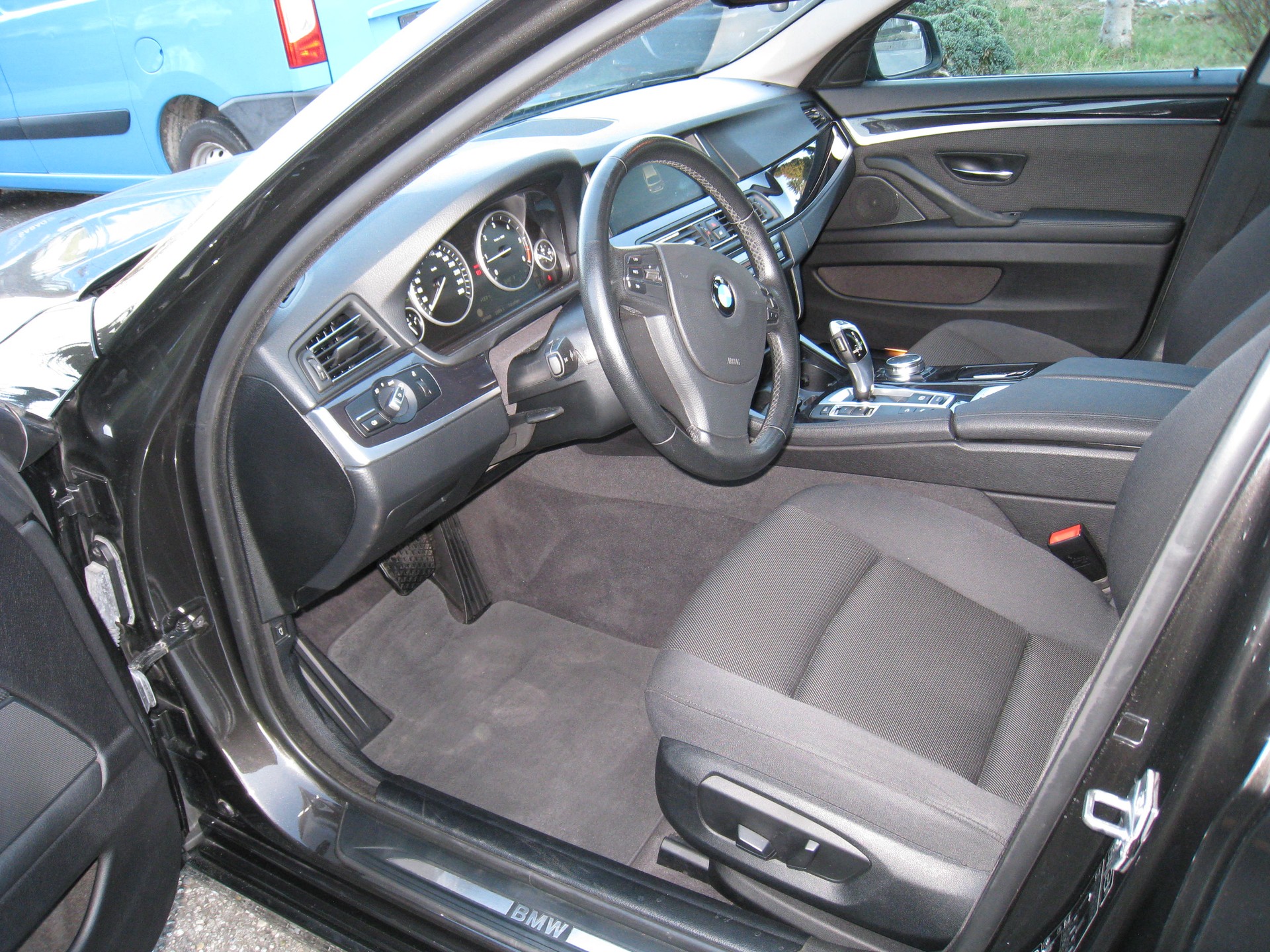 BMW 520d Touring xDrive Steptronic-image-2