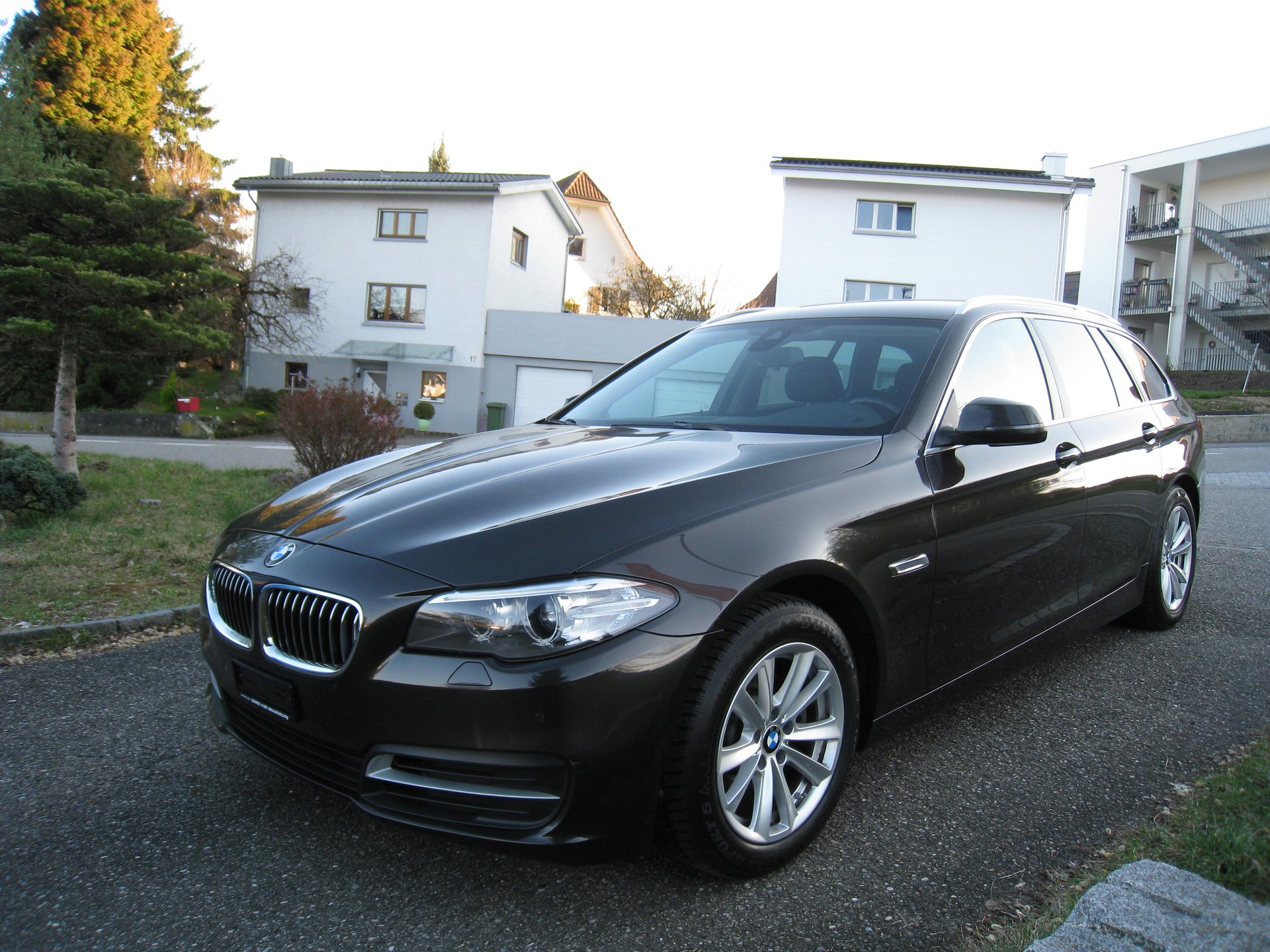 BMW 520d Touring xDrive Steptronic-image-3