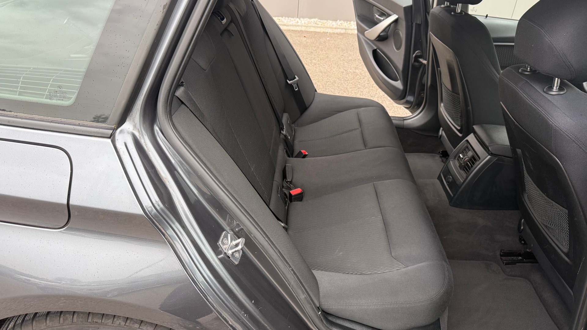 BMW 318d Touring Steptronic-image-13