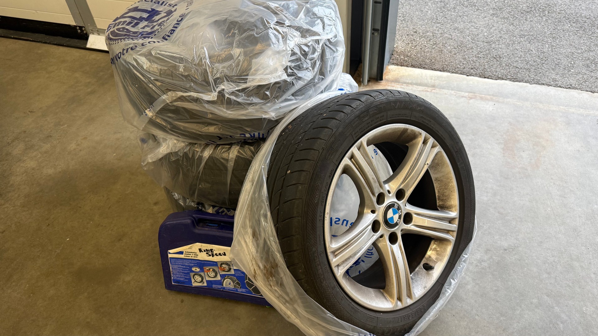 BMW 318d Touring Steptronic-image-11