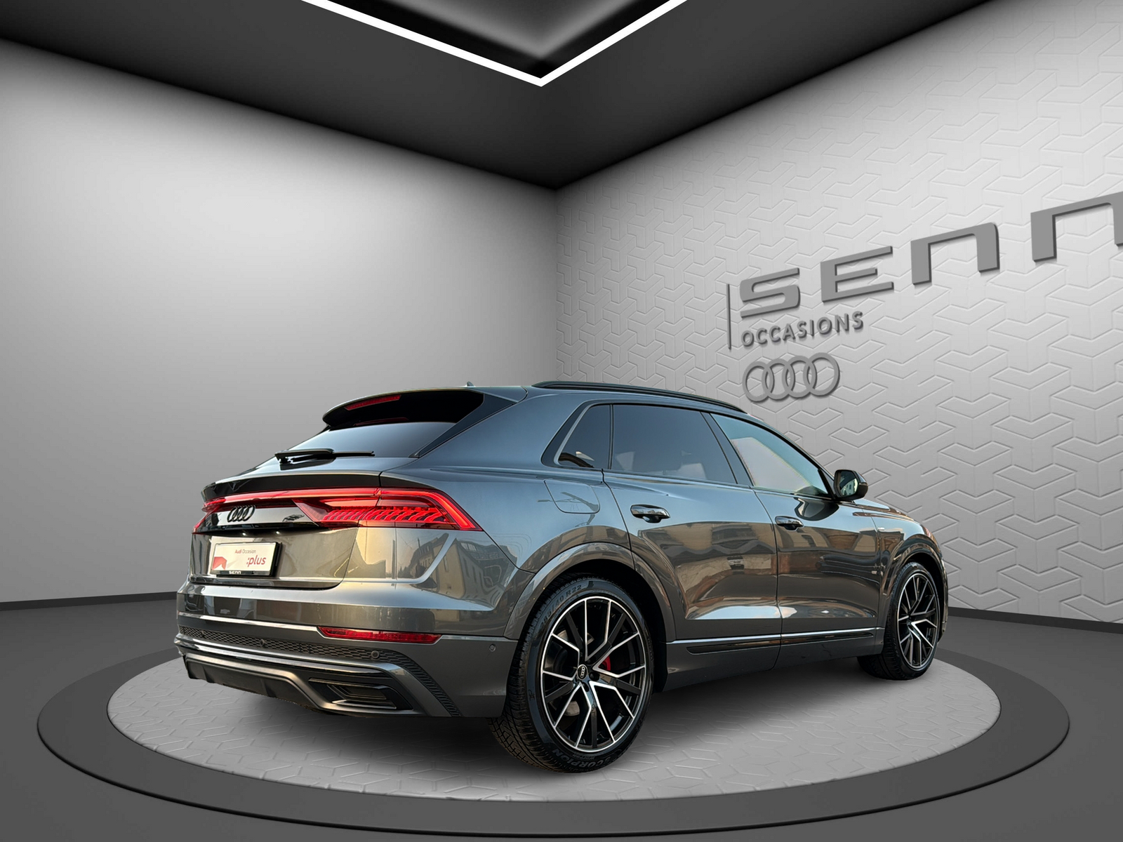 AUDI Q8 55 TFSI Black Edition quattro tiptronic-image-5