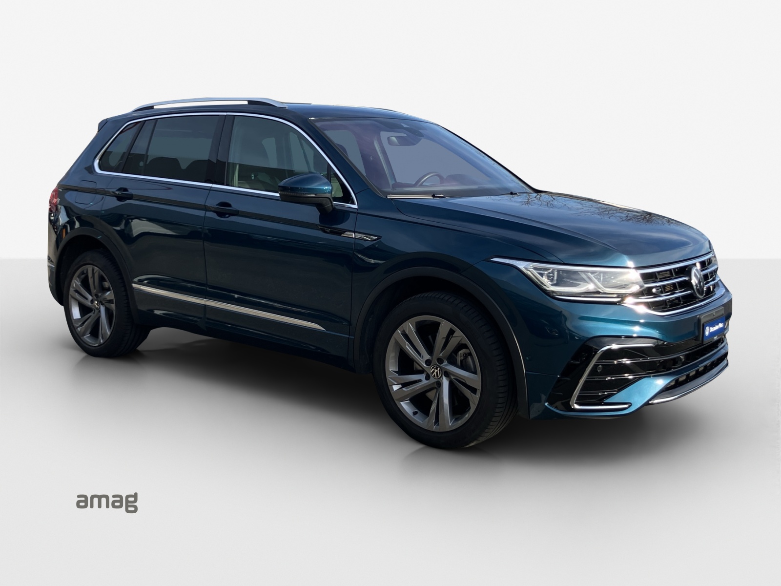 VW Tiguan 2.0TSI R-Line 4Motion DSG-image-5