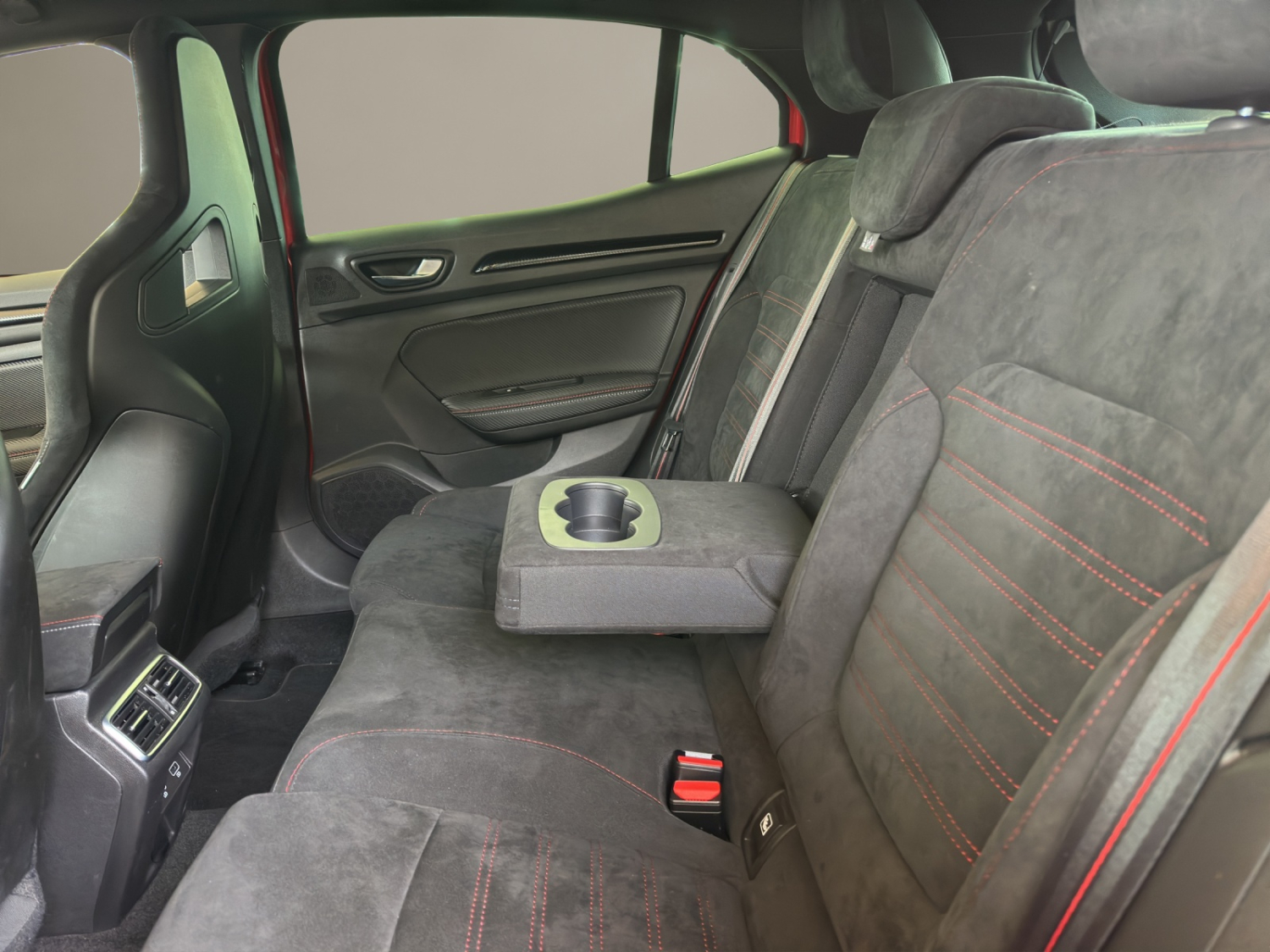 RENAULT Mégane Sport 1.8 T Trophy EDC-image-15