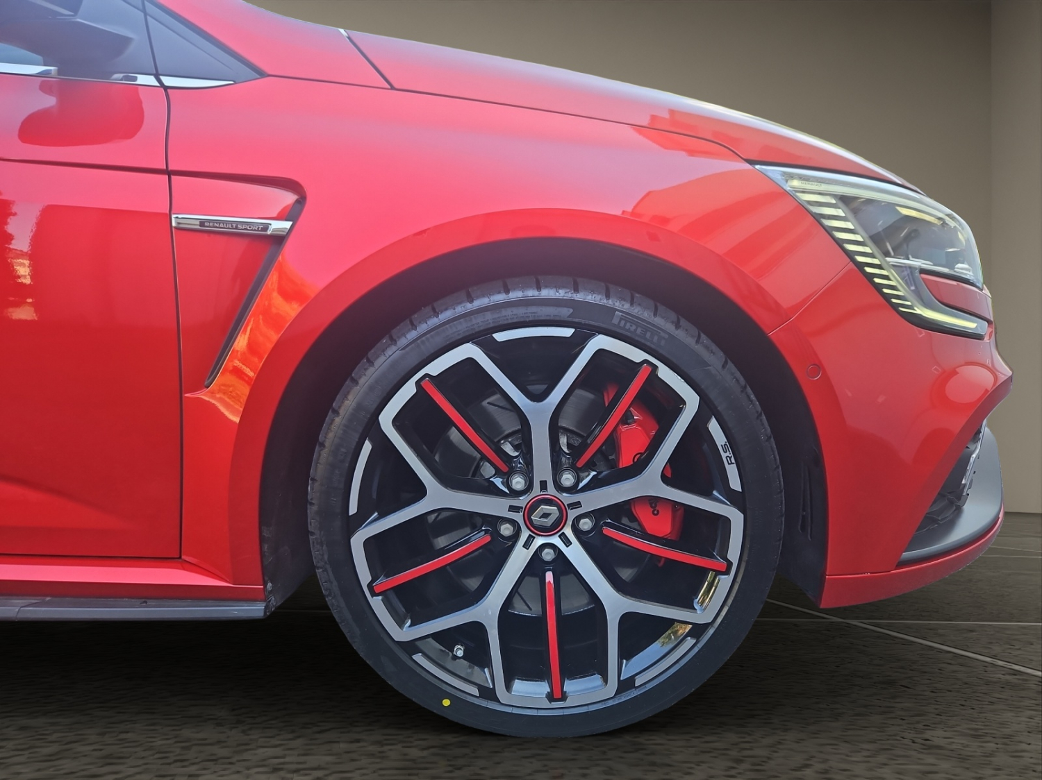 RENAULT Mégane Sport 1.8 T Trophy EDC-image-17