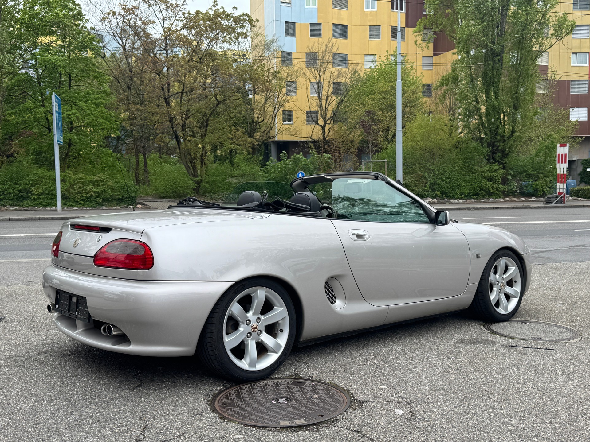 MG MGF 1.8i VVC Silverstone-image-4