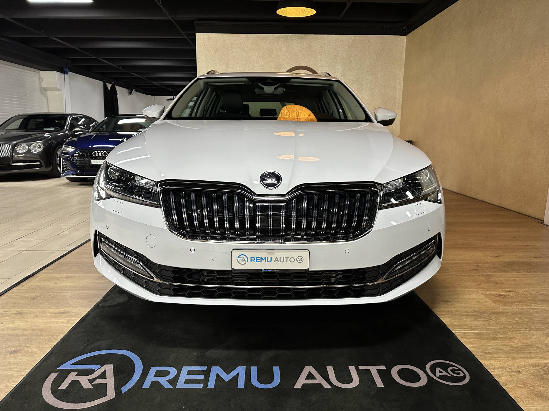 SKODA Superb 1.5 TSI Style DSG-image-9
