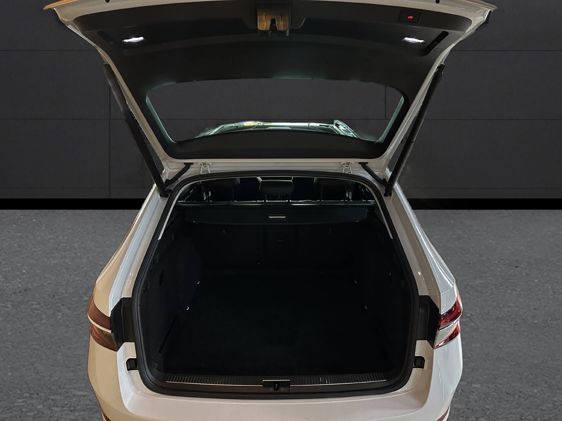 SKODA Superb 1.5 TSI Style DSG-image-6