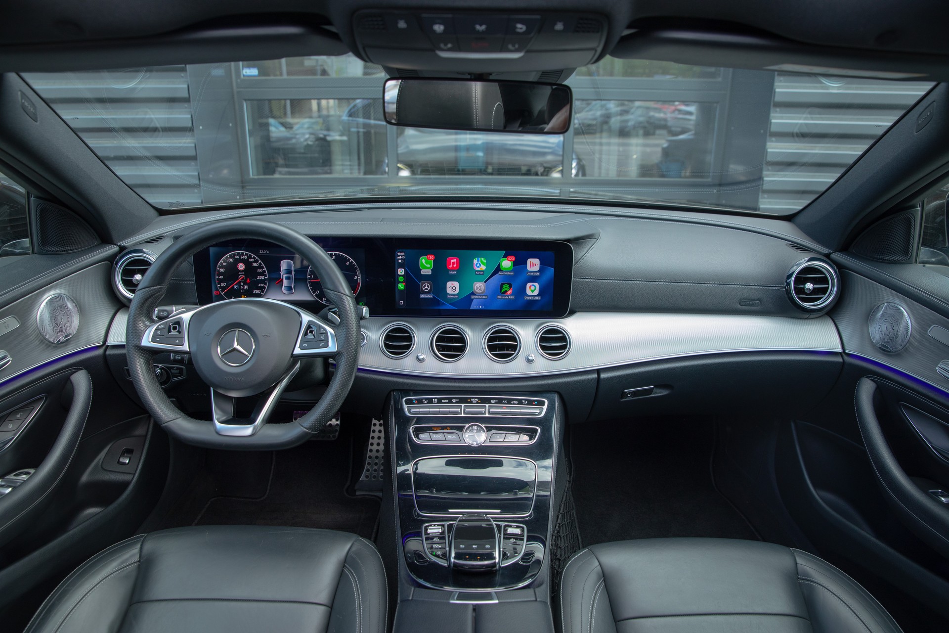 MERCEDES-BENZ E 220 d AMG Line 9G-Tronic-image-7