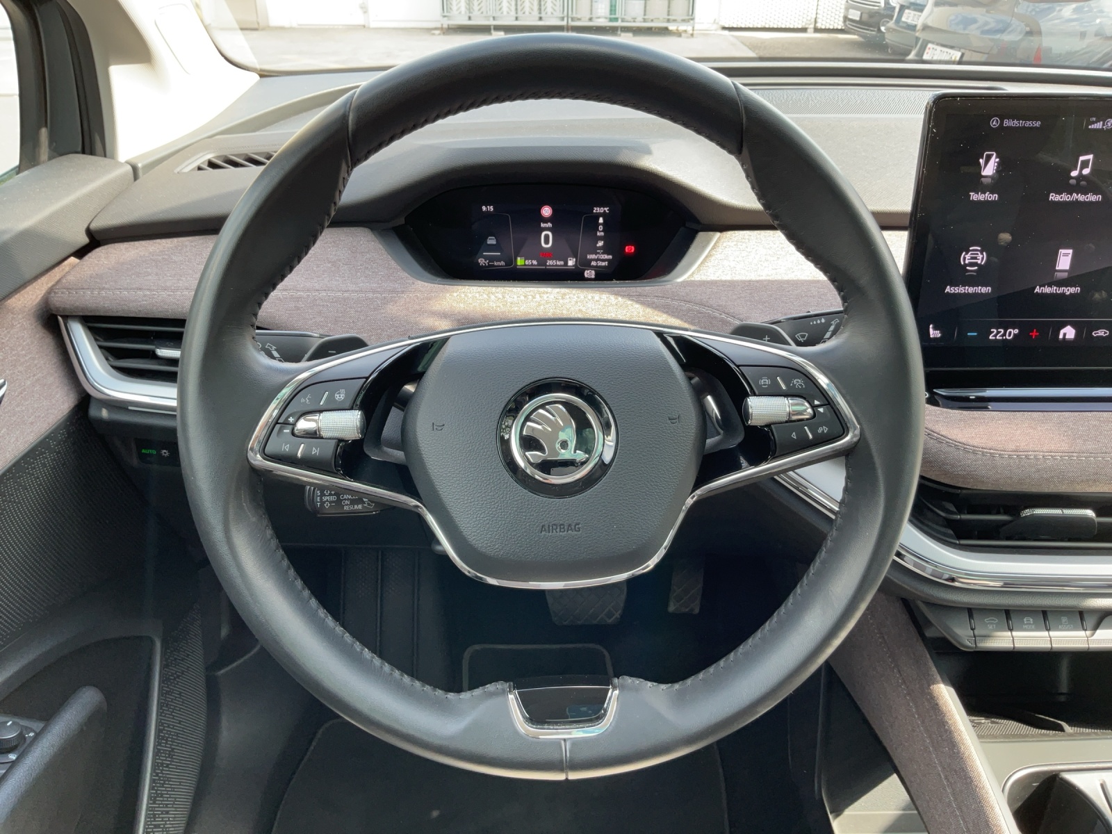 SKODA Enyaq iV 80-image-6