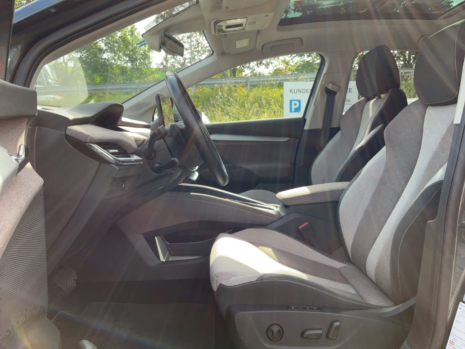 SKODA Enyaq iV 80-image-5