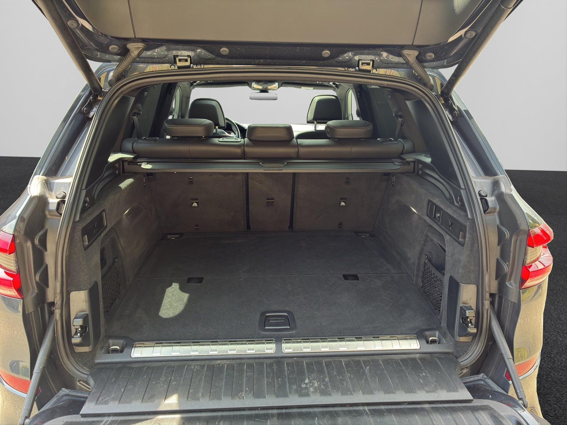 BMW X5 xDrive 45e M Sport Steptronic-image-14