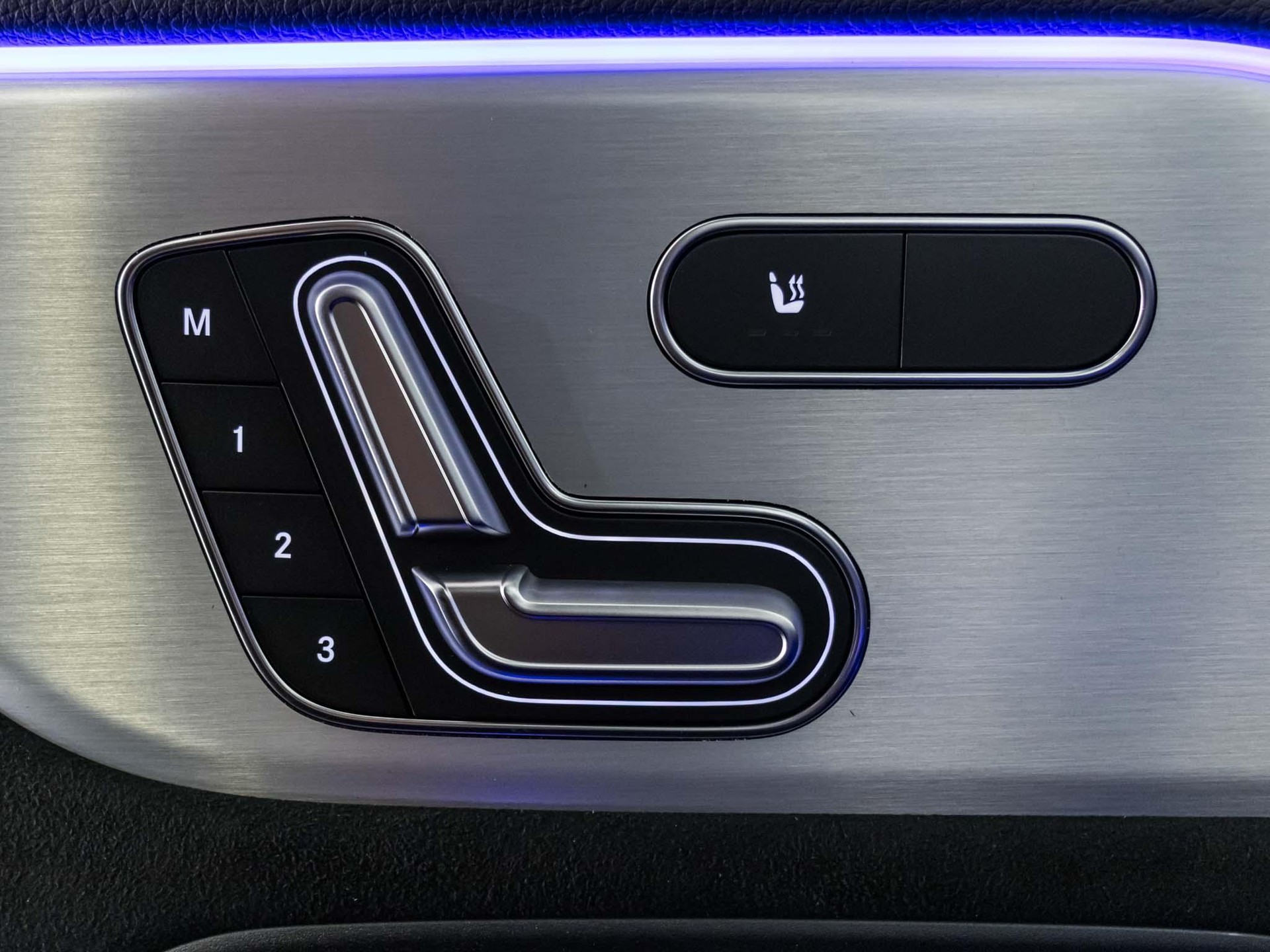 MERCEDES-BENZ B 200-image-11