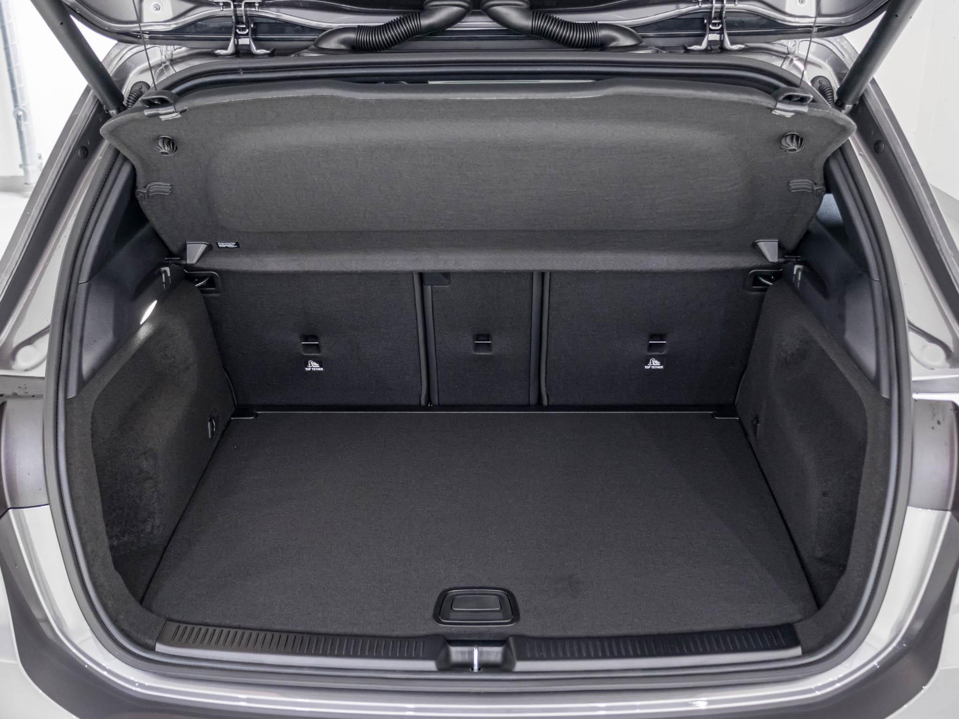 MERCEDES-BENZ B 200-image-12